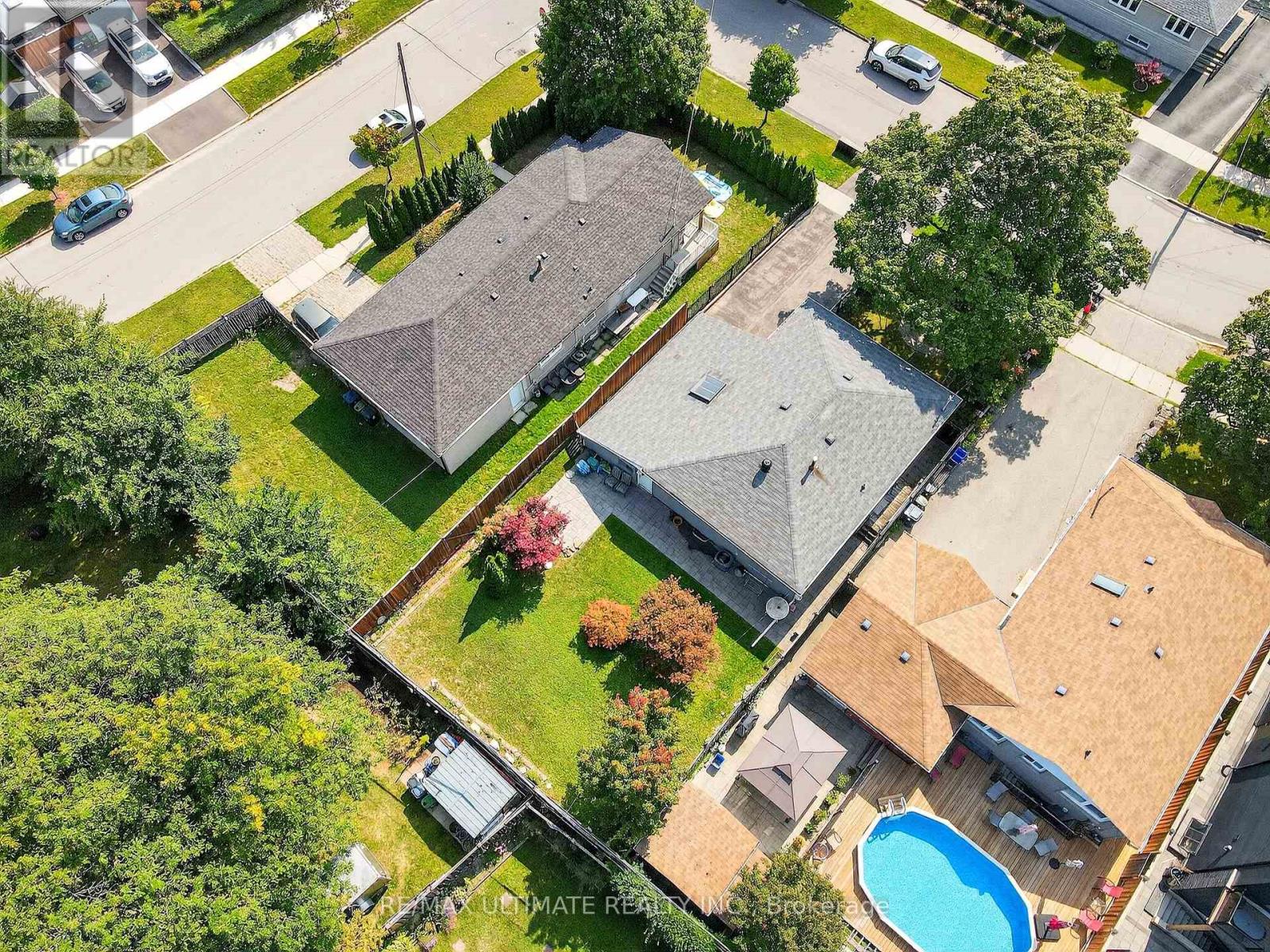 18 Courtwright Road, Toronto, Ontario  M9C 4B4 - Photo 42 - W12396976