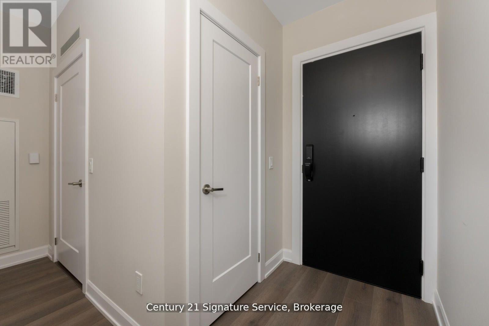 614 - 3220 William Coltson Avenue, Oakville, Ontario  L6H 7W6 - Photo 6 - W12397046