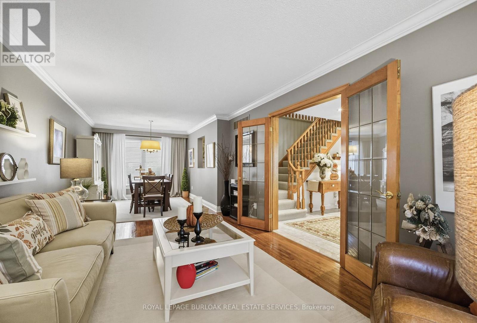 1580 Woodeden Drive, Mississauga, Ontario  L5H 3S5 - Photo 12 - W12397048