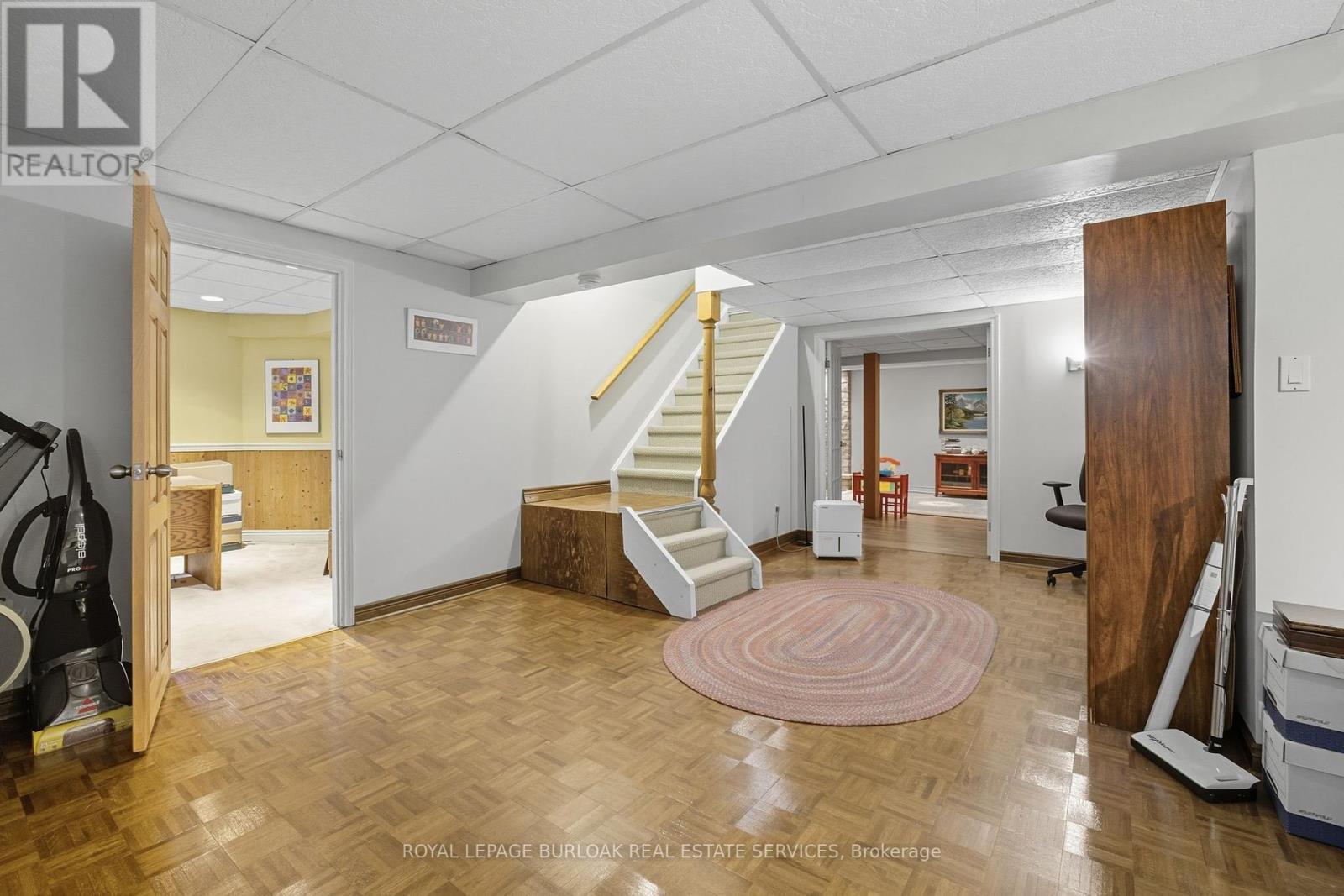 1580 Woodeden Drive, Mississauga, Ontario  L5H 3S5 - Photo 23 - W12397048