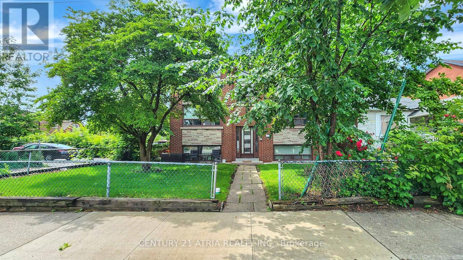 6 - 11 EVANS AVENUE, Toronto, Ontario