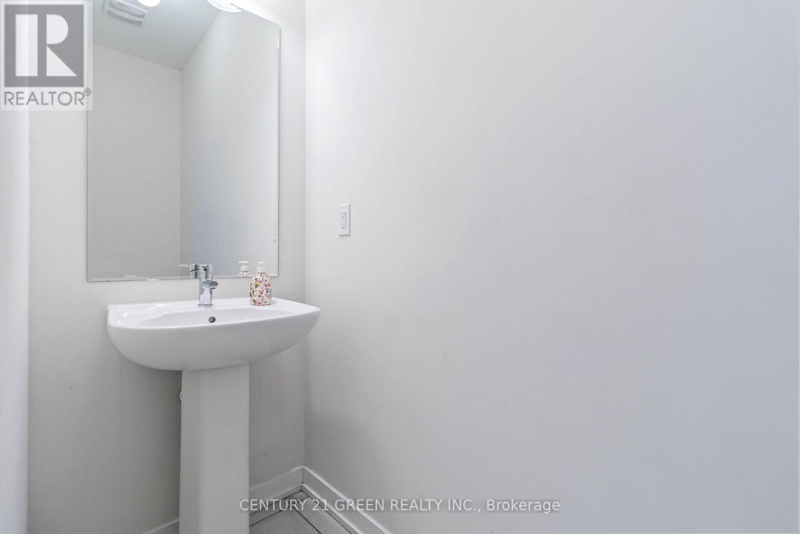142 Landsbridge Street, Caledon, Ontario  L7E 2E1 - Photo 24 - W12347129