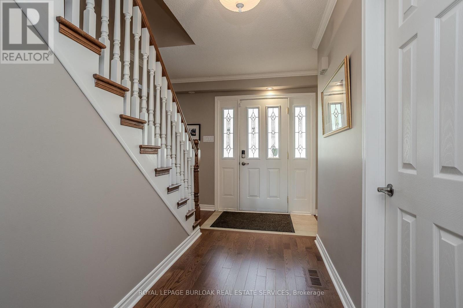 1858 Heather Hills Drive, Burlington, Ontario  L7P 2Y9 - Photo 10 - W12388833