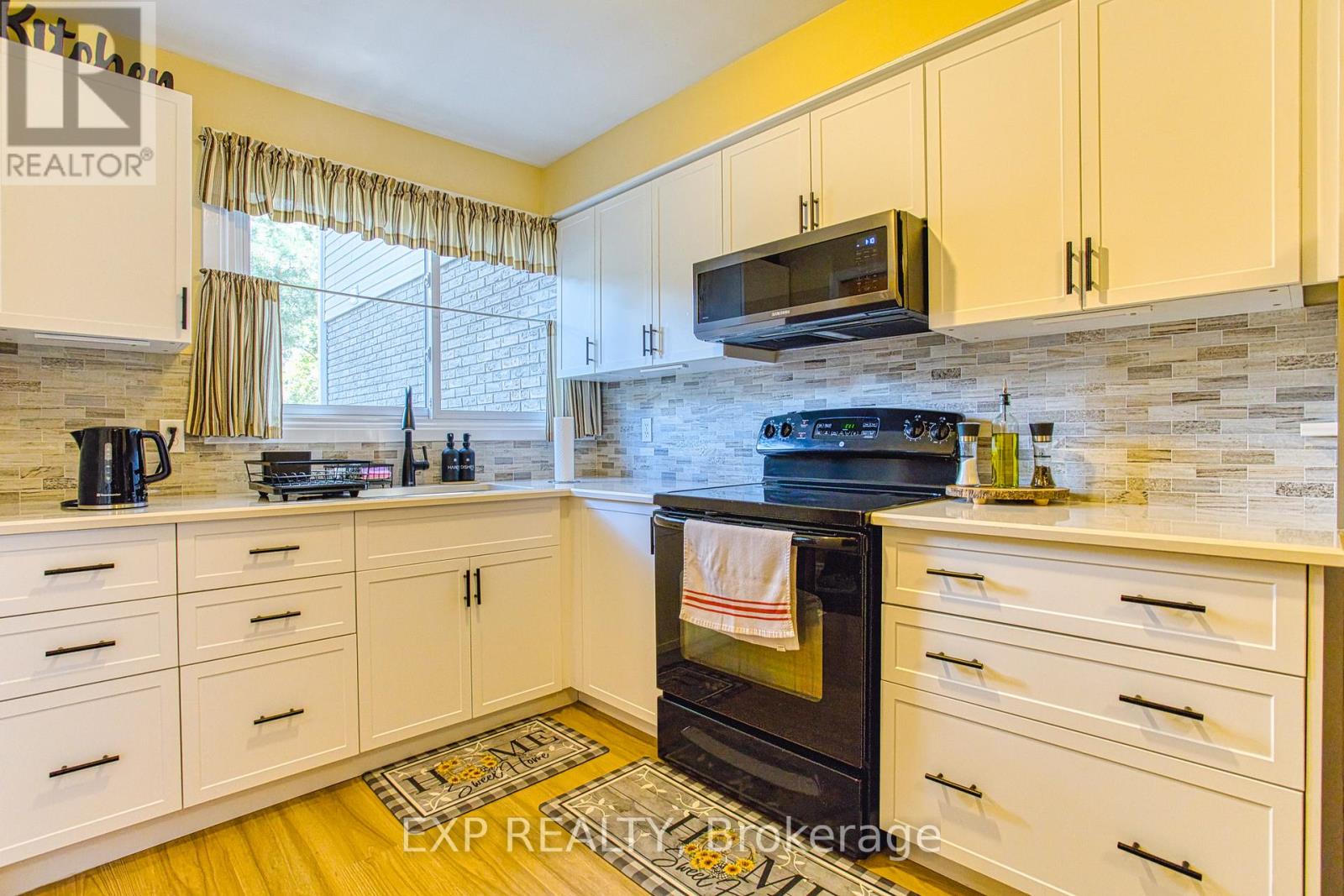 32 - 151 Parnell Road, St. Catharines, Ontario  L2M 3S4 - Photo 11 - X12397008