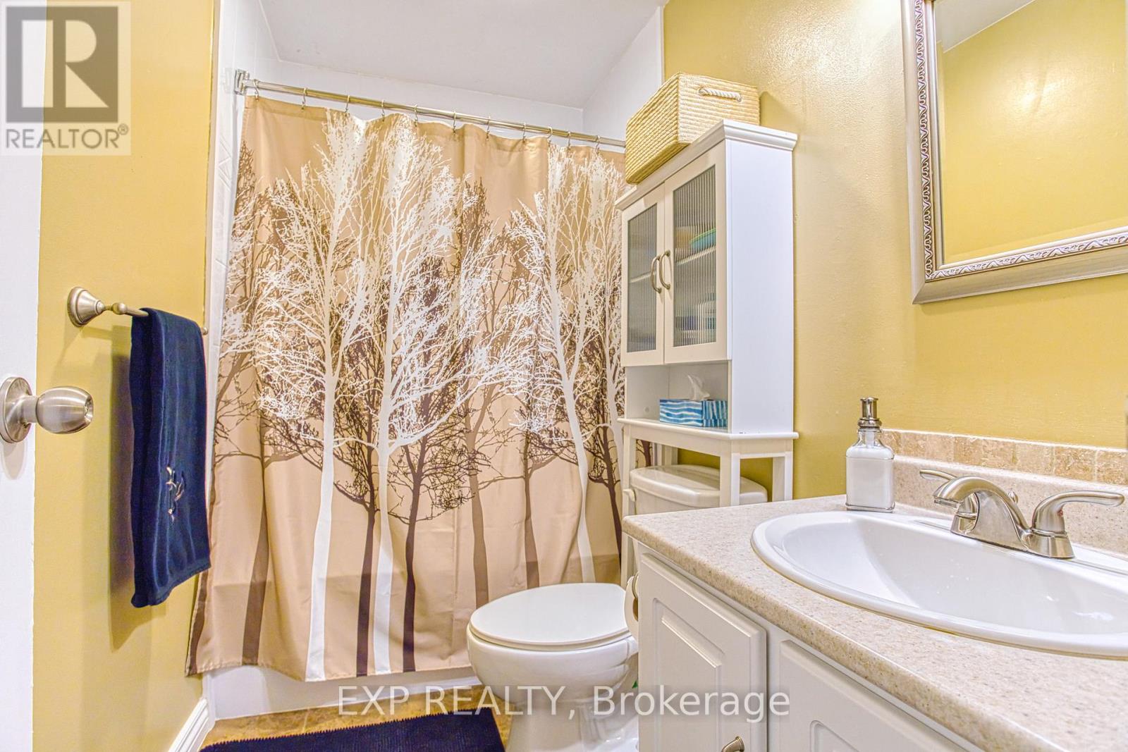 32 - 151 Parnell Road, St. Catharines, Ontario  L2M 3S4 - Photo 14 - X12397008