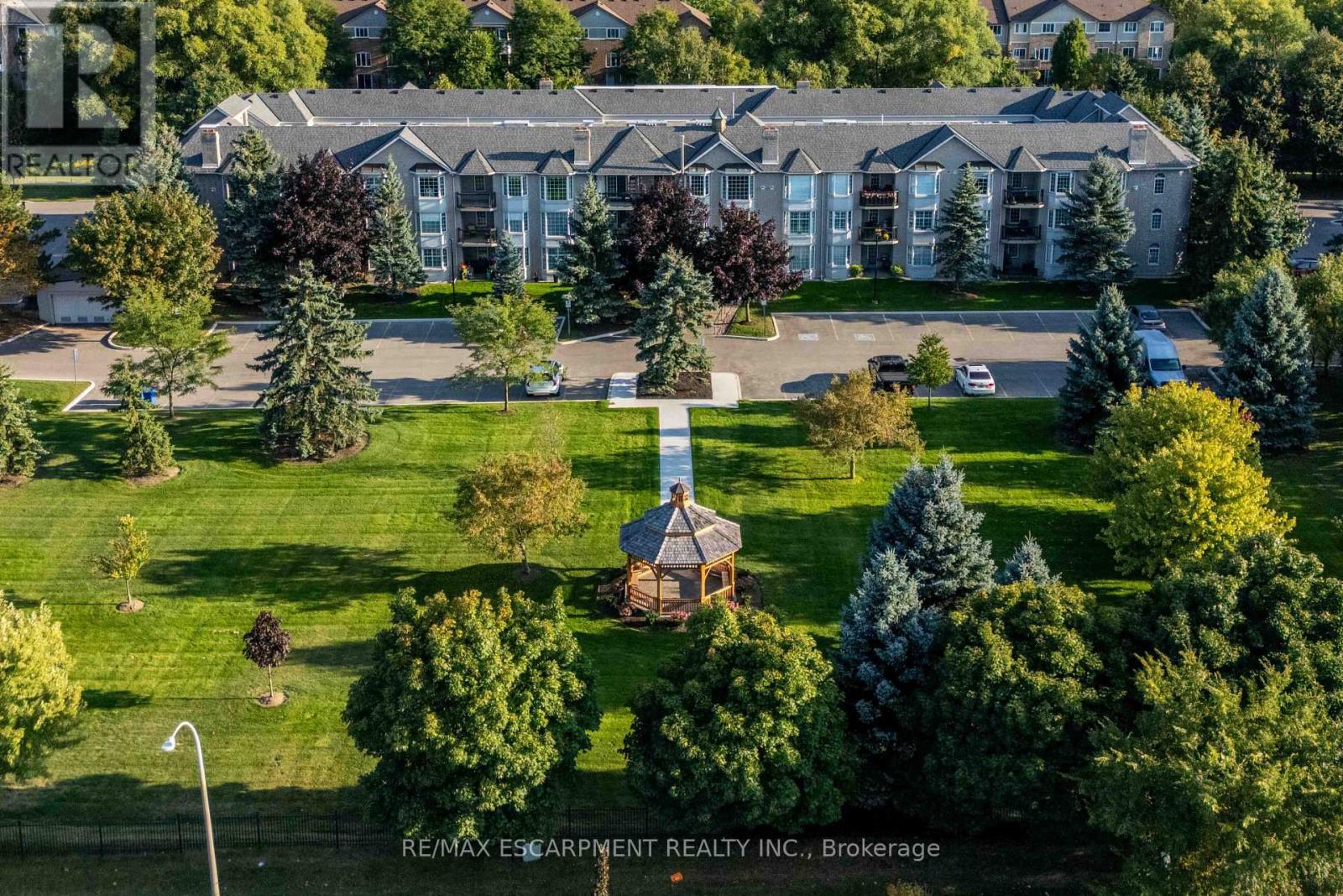 207 - 980 Golf Links Road, Hamilton, Ontario  L9K 1J8 - Photo 1 - X12397040