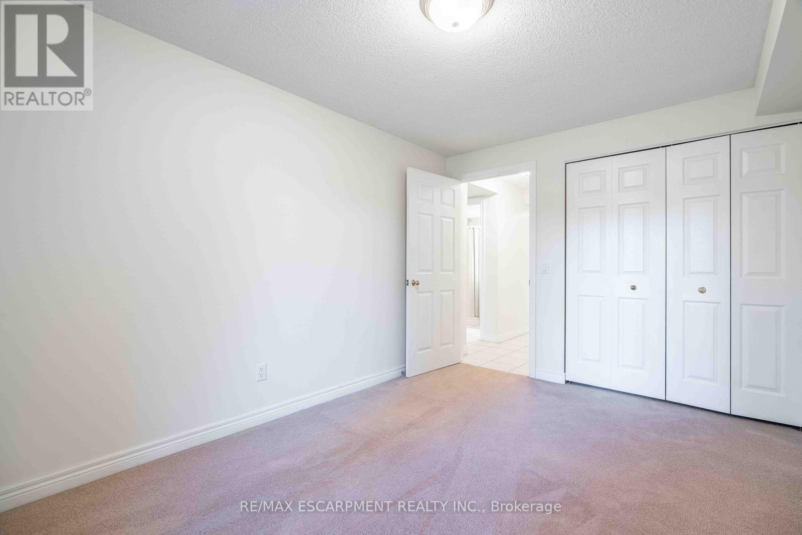 207 - 980 Golf Links Road, Hamilton, Ontario  L9K 1J8 - Photo 15 - X12397040
