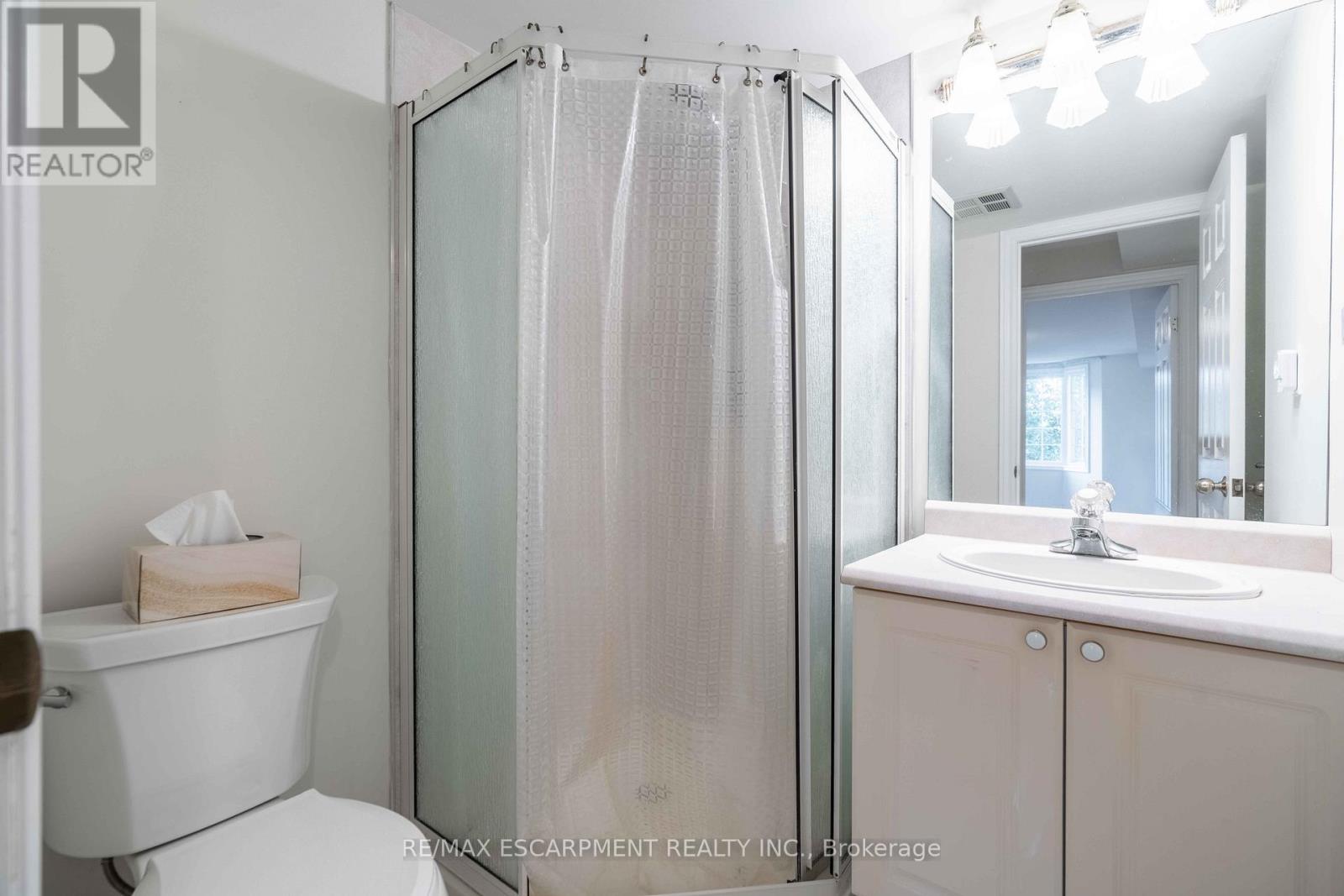 207 - 980 Golf Links Road, Hamilton, Ontario  L9K 1J8 - Photo 16 - X12397040