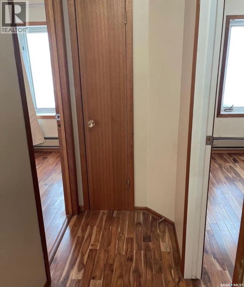 221 Centre Street, Assiniboia, Saskatchewan  S0H 0B0 - Photo 15 - SK018128