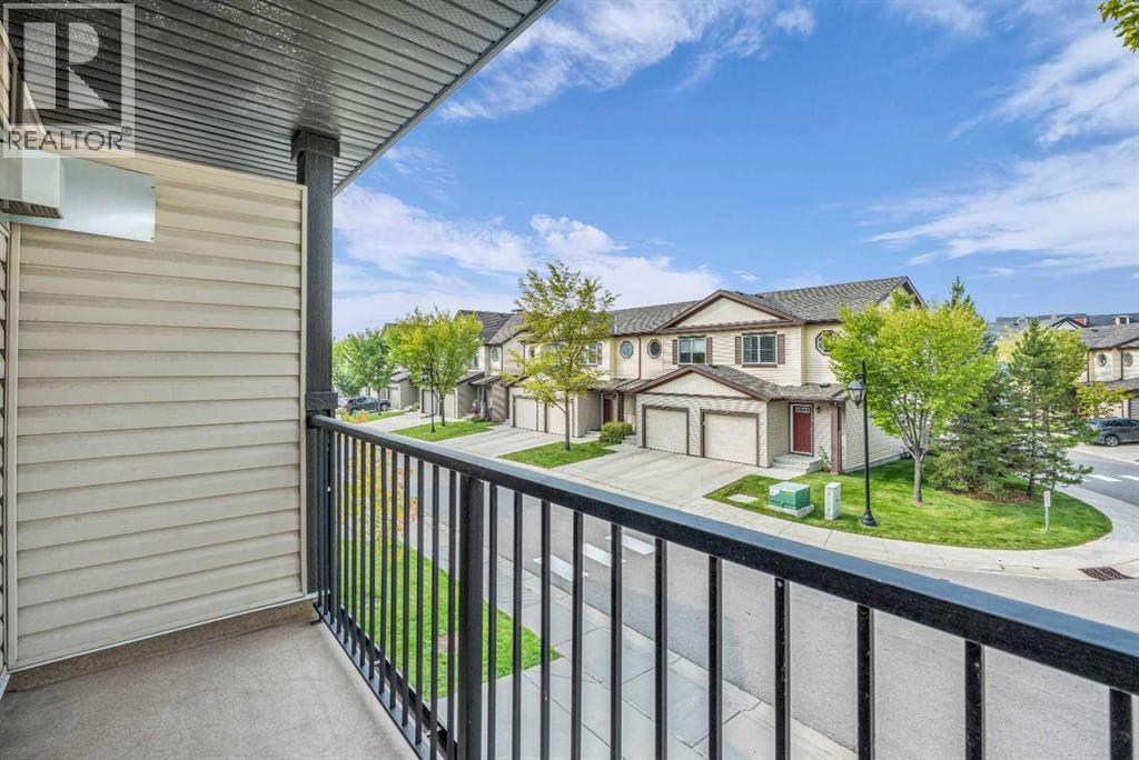 369 Copperpond Landing Se, Calgary, Alberta  T2Z 1G6 - Photo 18 - A2255997