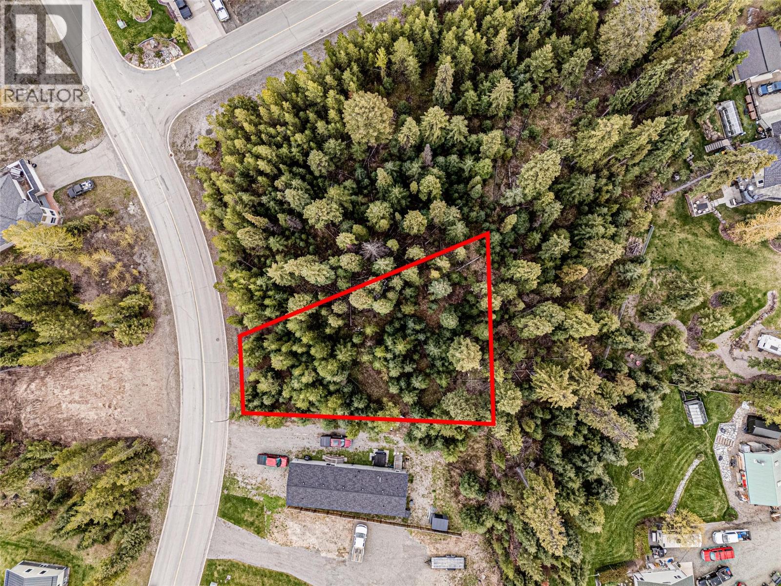 15 David Crescent, Elkford, British Columbia  V0B 1H0 - Photo 2 - 10362380