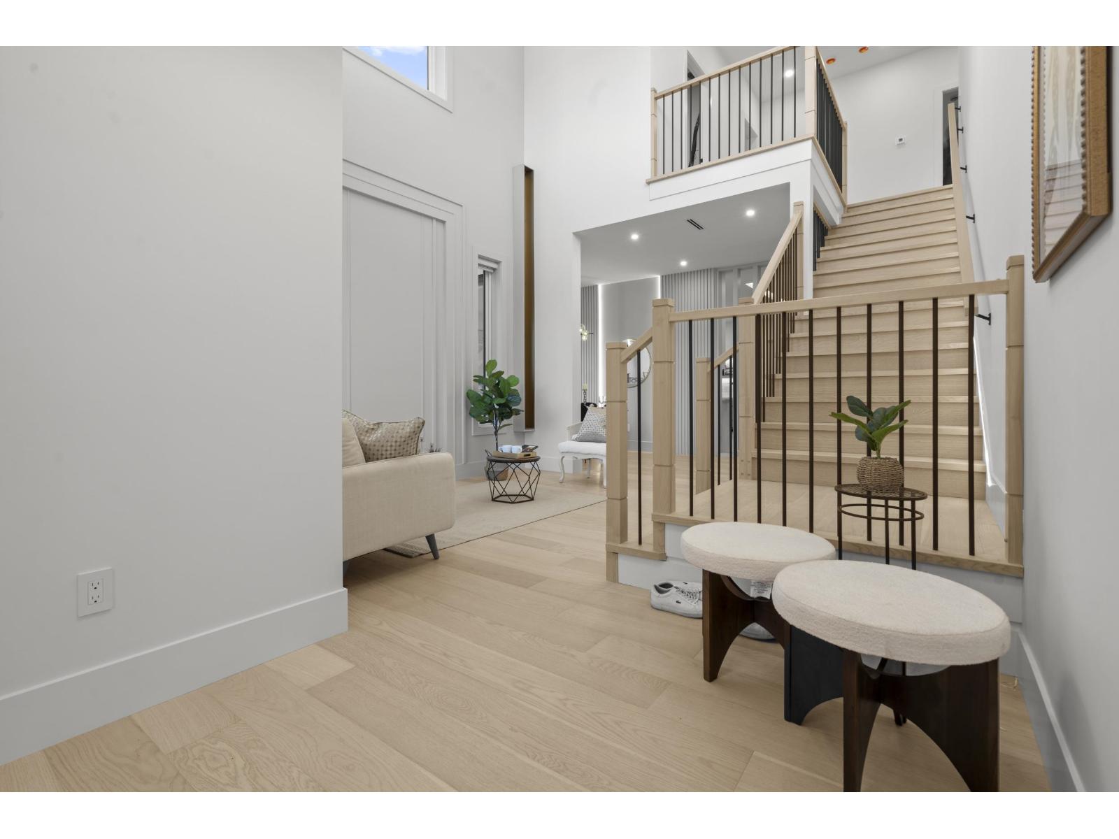 Property at 10033 173A STREET image 3