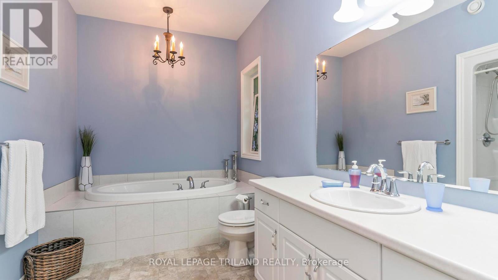 63 Hummingbird Lane, St. Thomas, Ontario  N5R 6M8 - Photo 20 - X12397423