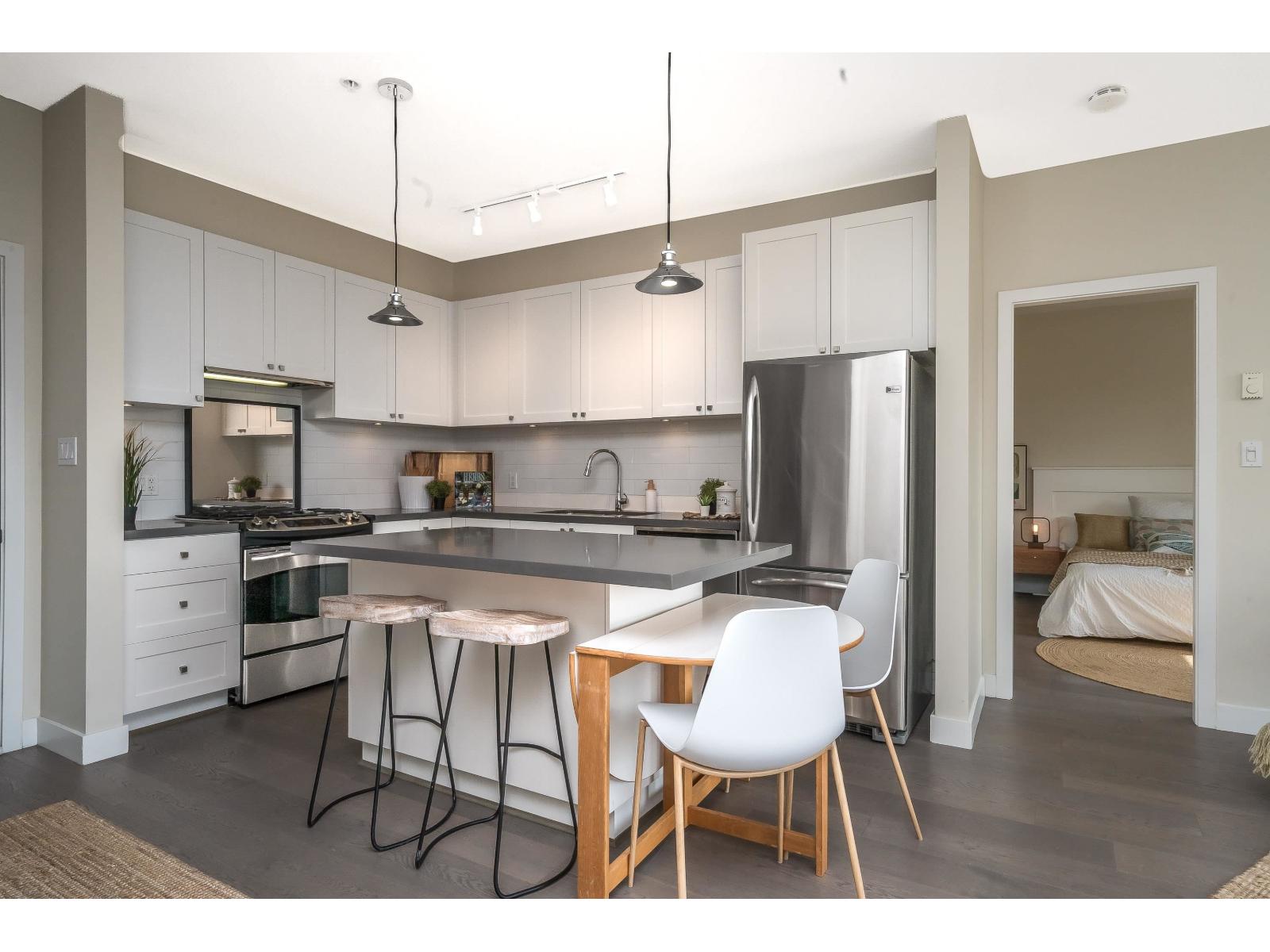 301 15850 26 Avenue, Surrey, British Columbia V3S 2N6 - Photo 4 - R3046386