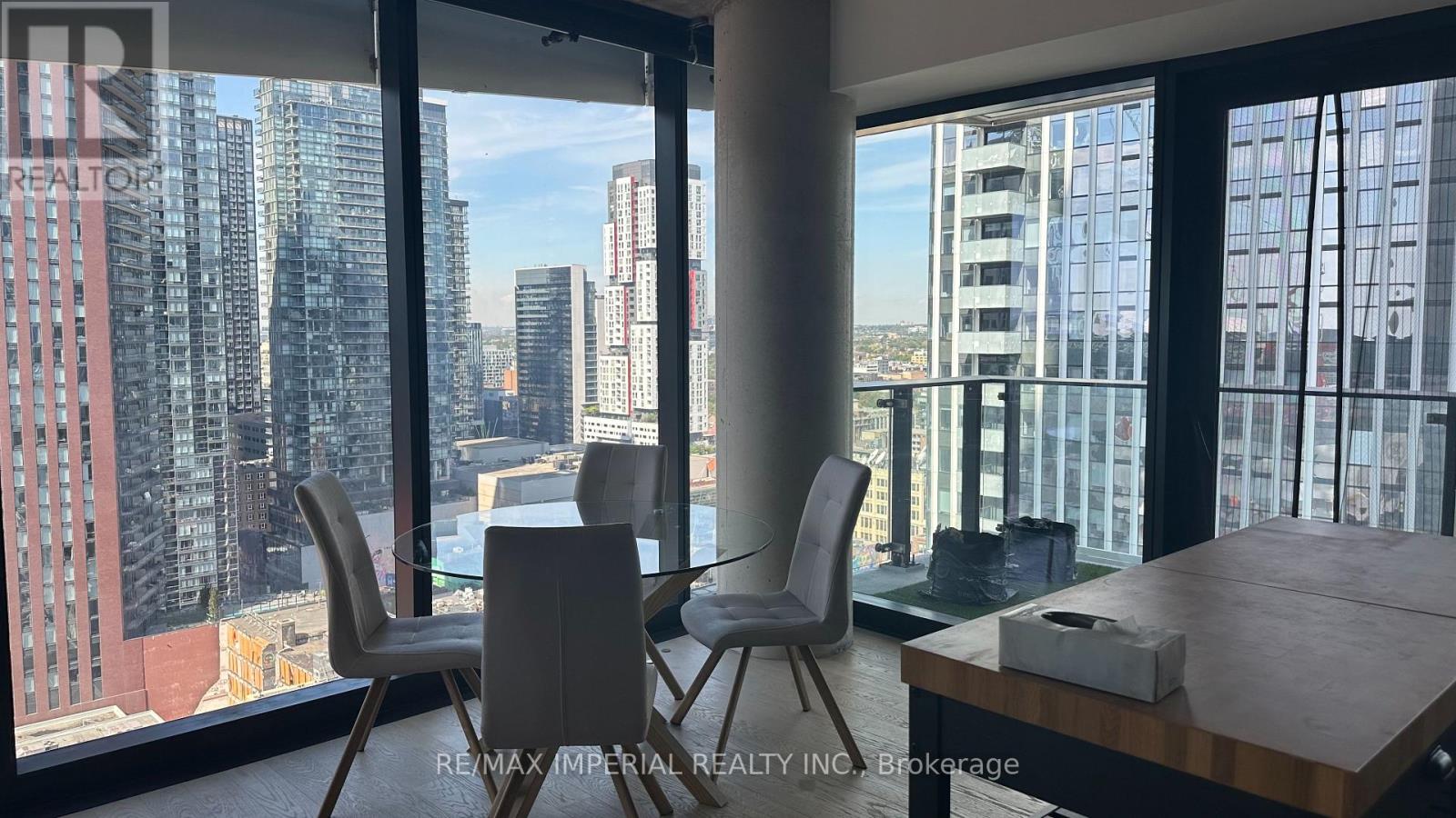 2201 - 224 King Street W, Toronto, Ontario  M5H 0A6 - Photo 1 - C12397114