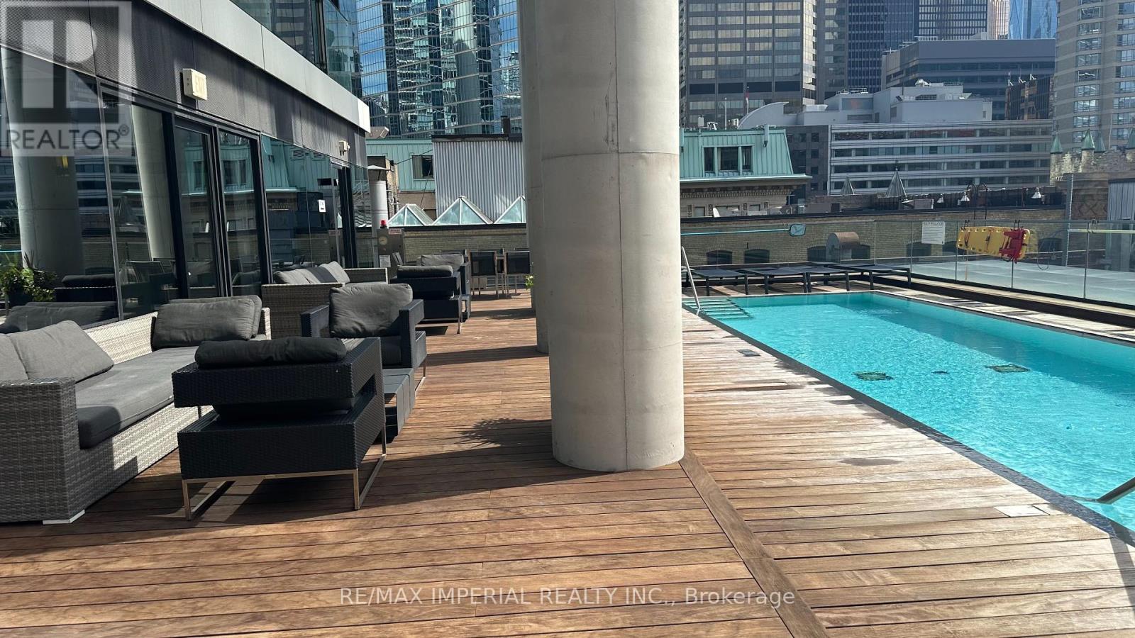 2201 - 224 King Street W, Toronto, Ontario  M5H 0A6 - Photo 13 - C12397114