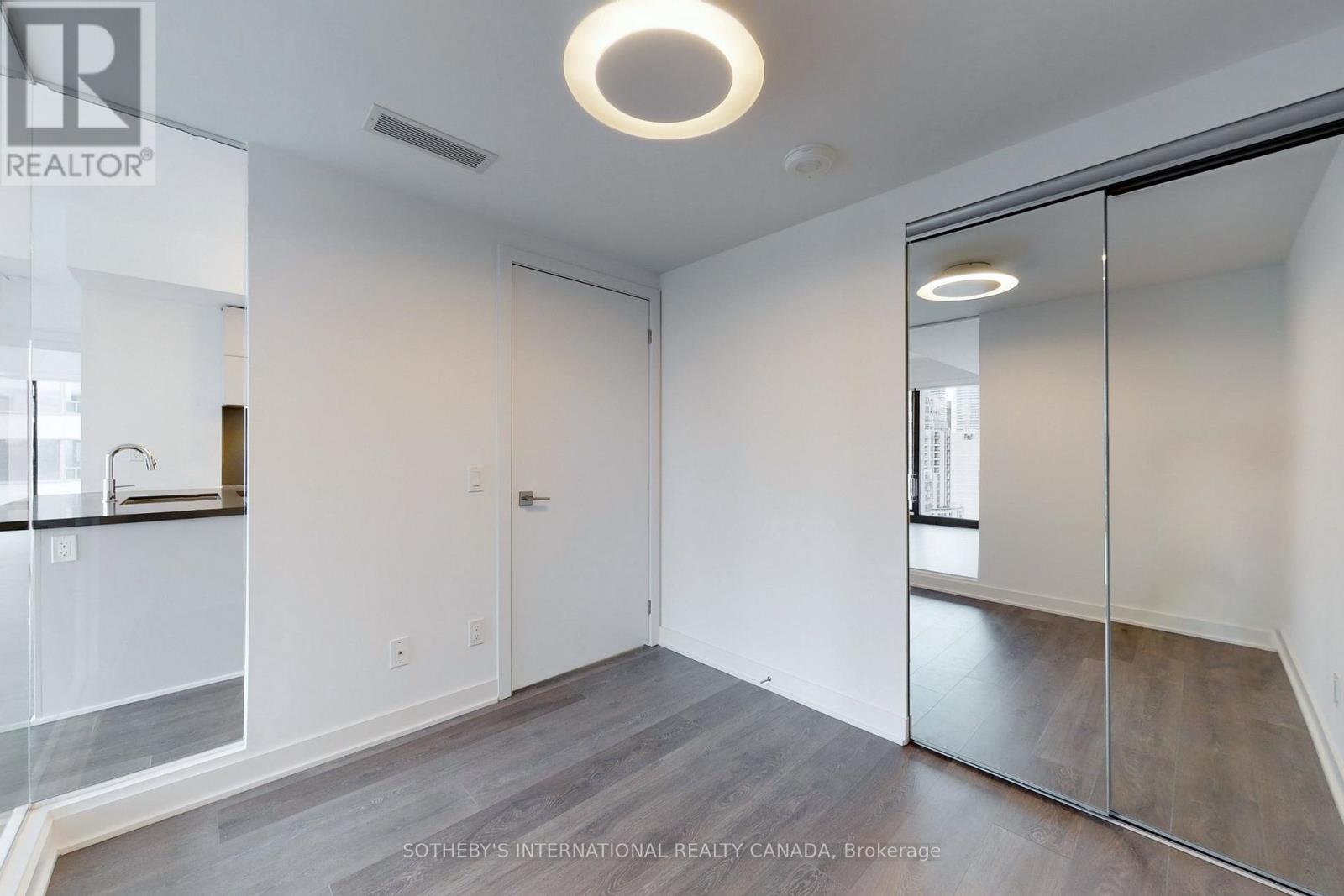 2404 - 188 Cumberland Street, Toronto, Ontario  M5R 0B6 - Photo 17 - C12397187