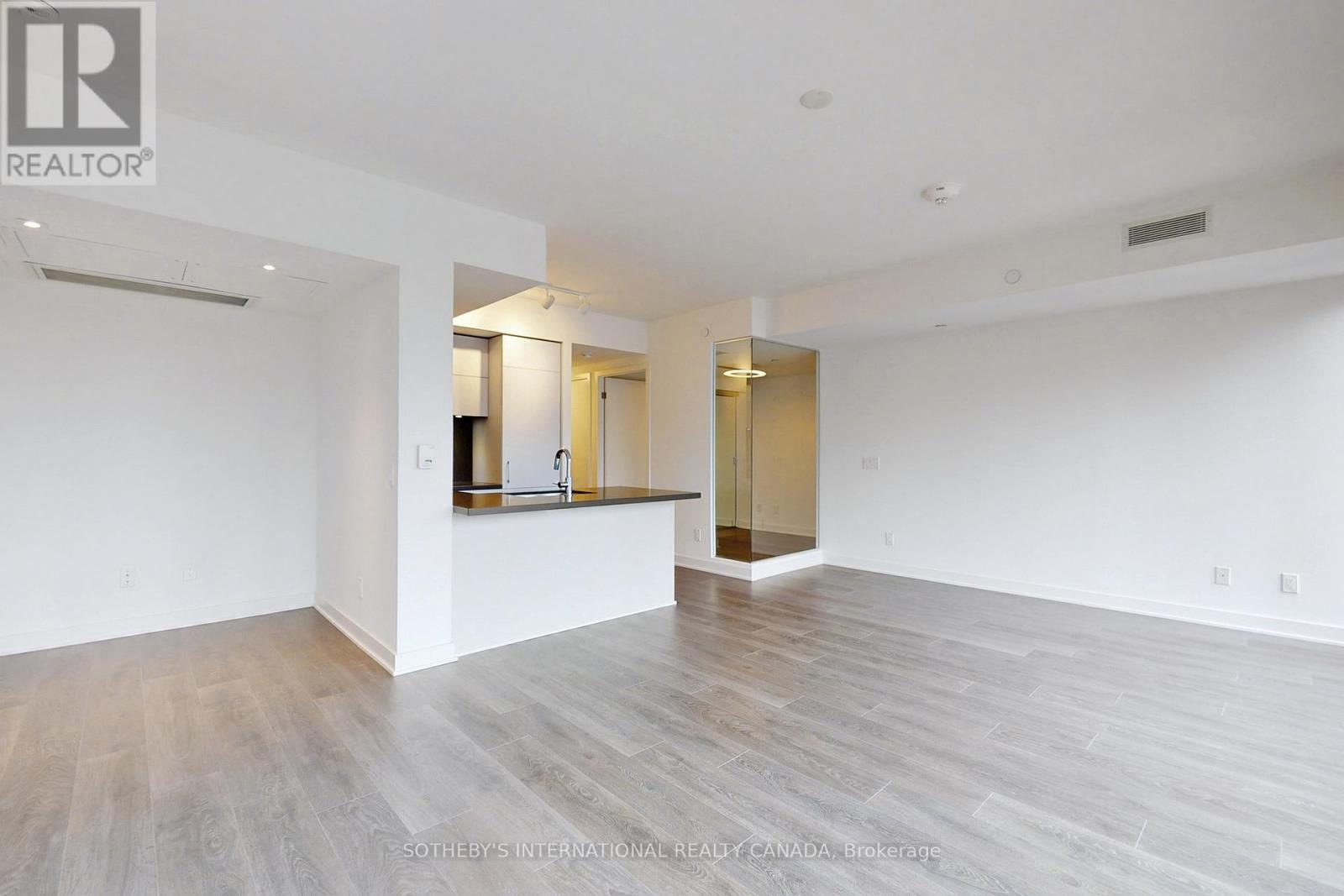 2404 - 188 Cumberland Street, Toronto, Ontario  M5R 0B6 - Photo 6 - C12397187