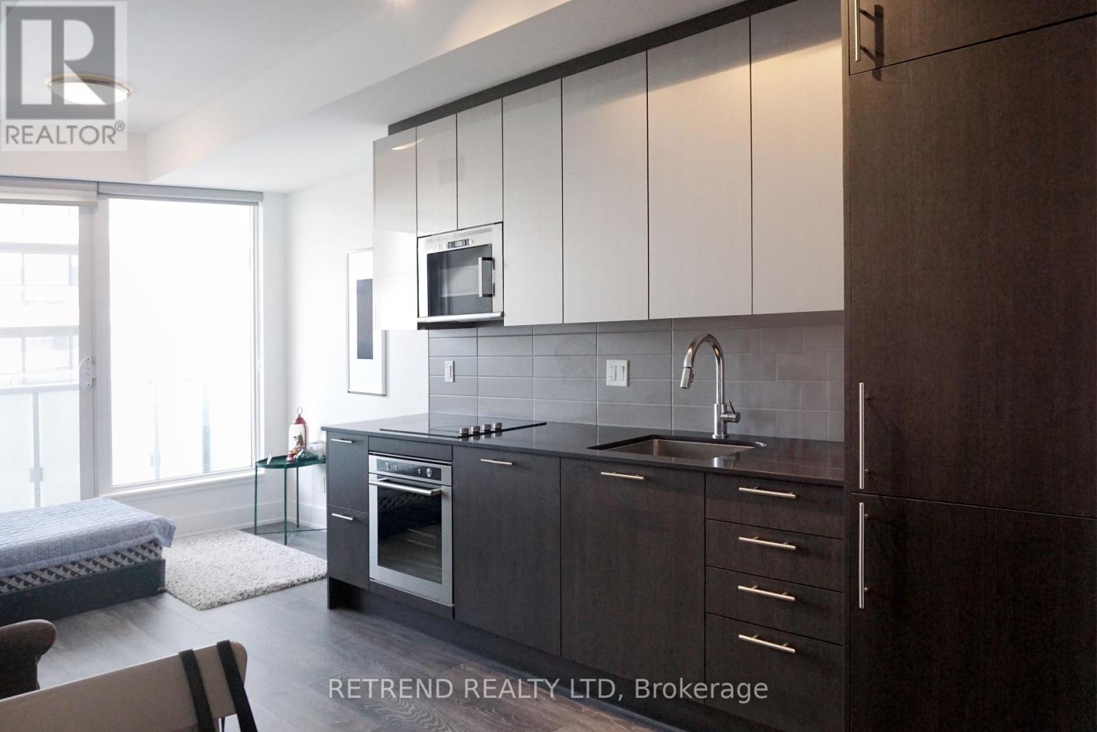 2206 - 403 CHURCH STREET, Toronto, Ontario