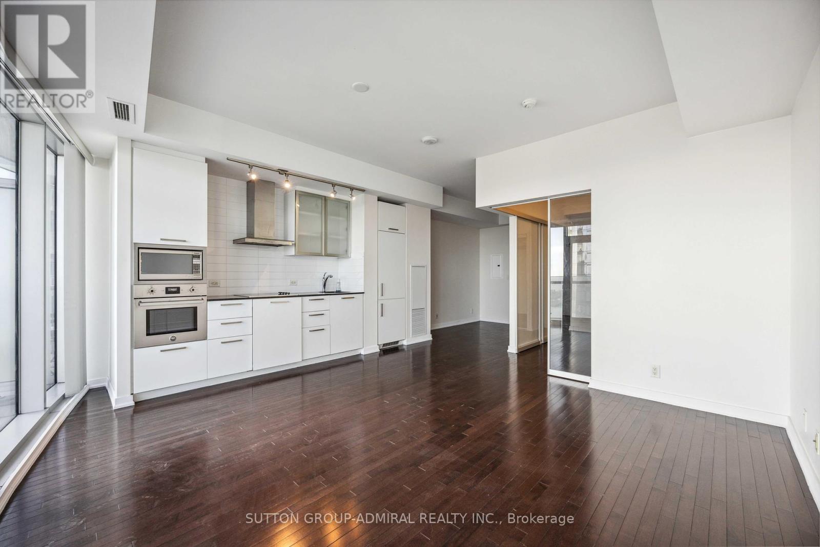 4704 - 14 York Street, Toronto, Ontario  M5J 0B1 - Photo 15 - C12397307