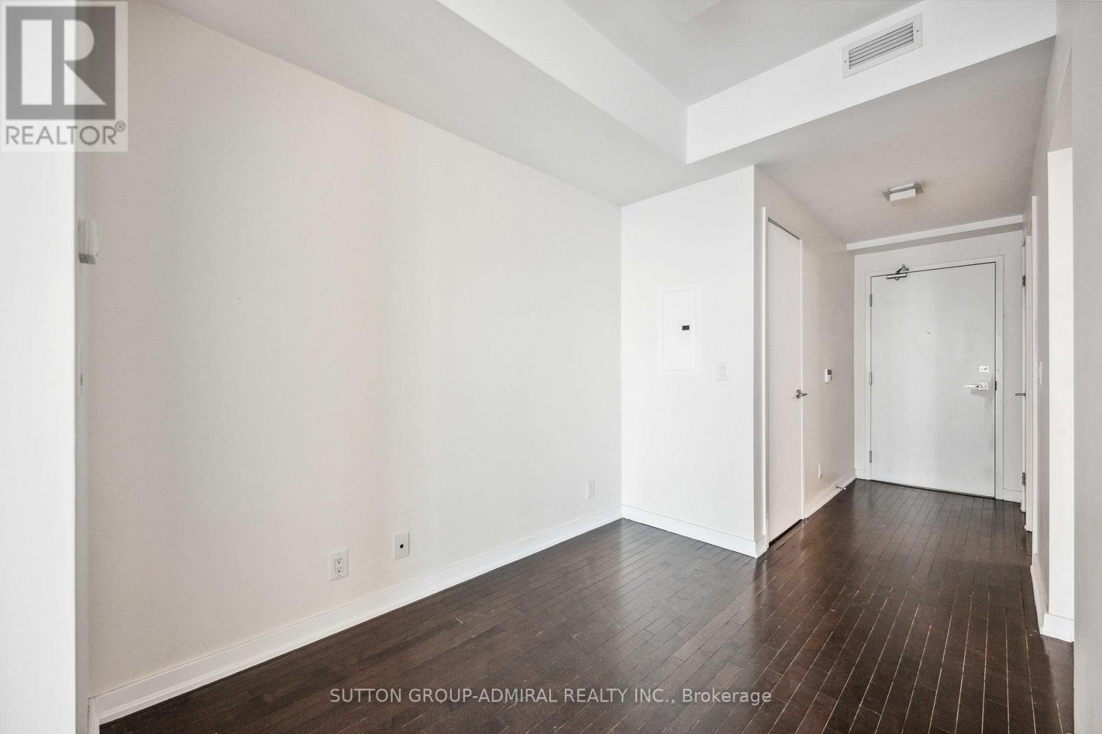 4704 - 14 York Street, Toronto, Ontario  M5J 0B1 - Photo 6 - C12397307