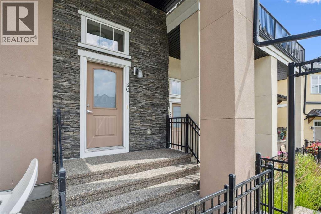 30 Cranbrook Villas Se, Calgary, Alberta  t3m 1z3 - Photo 5 - A2247078