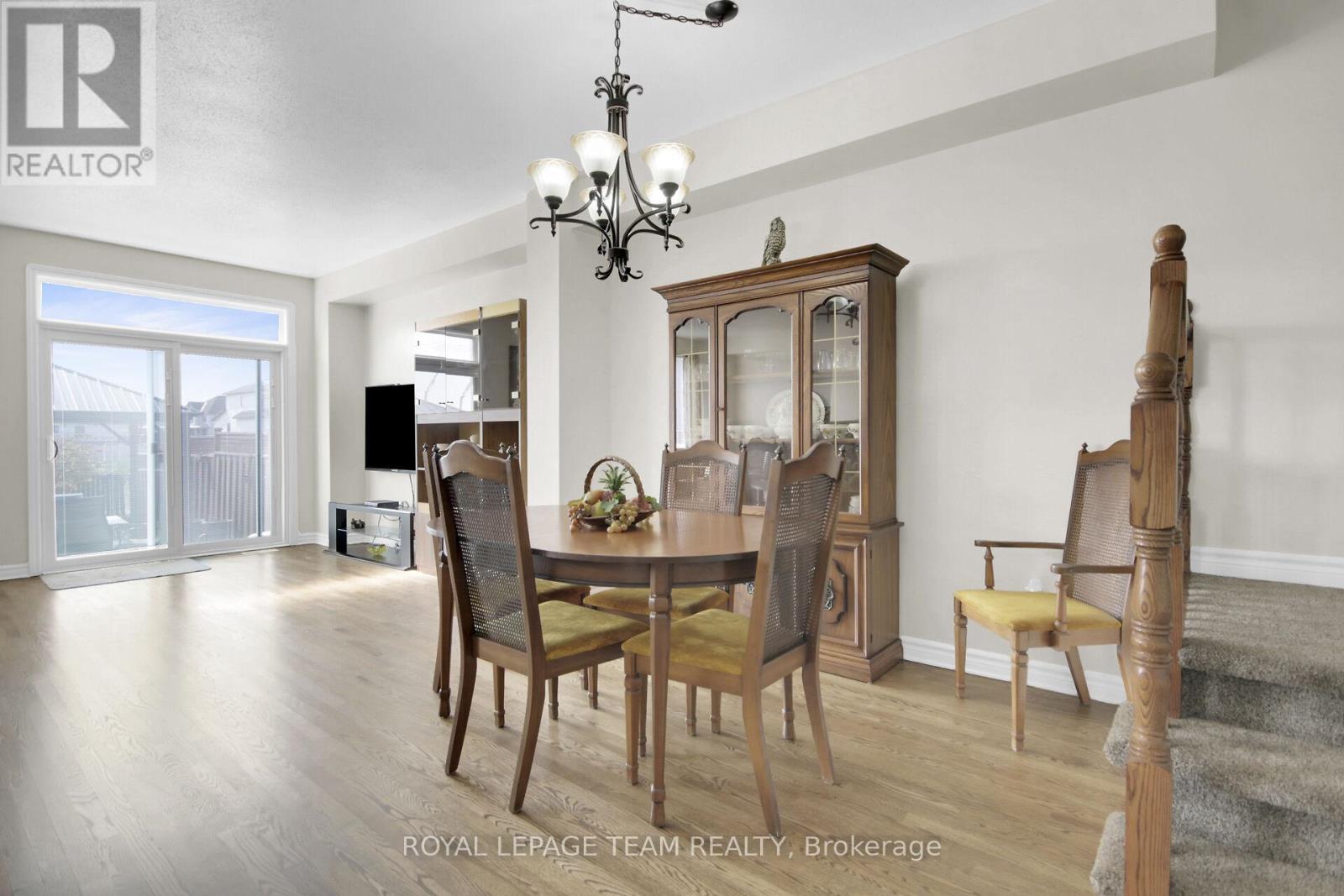 1024 Northgraves Crescent, Ottawa, Ontario  K2M 0C8 - Photo 17 - X12397341