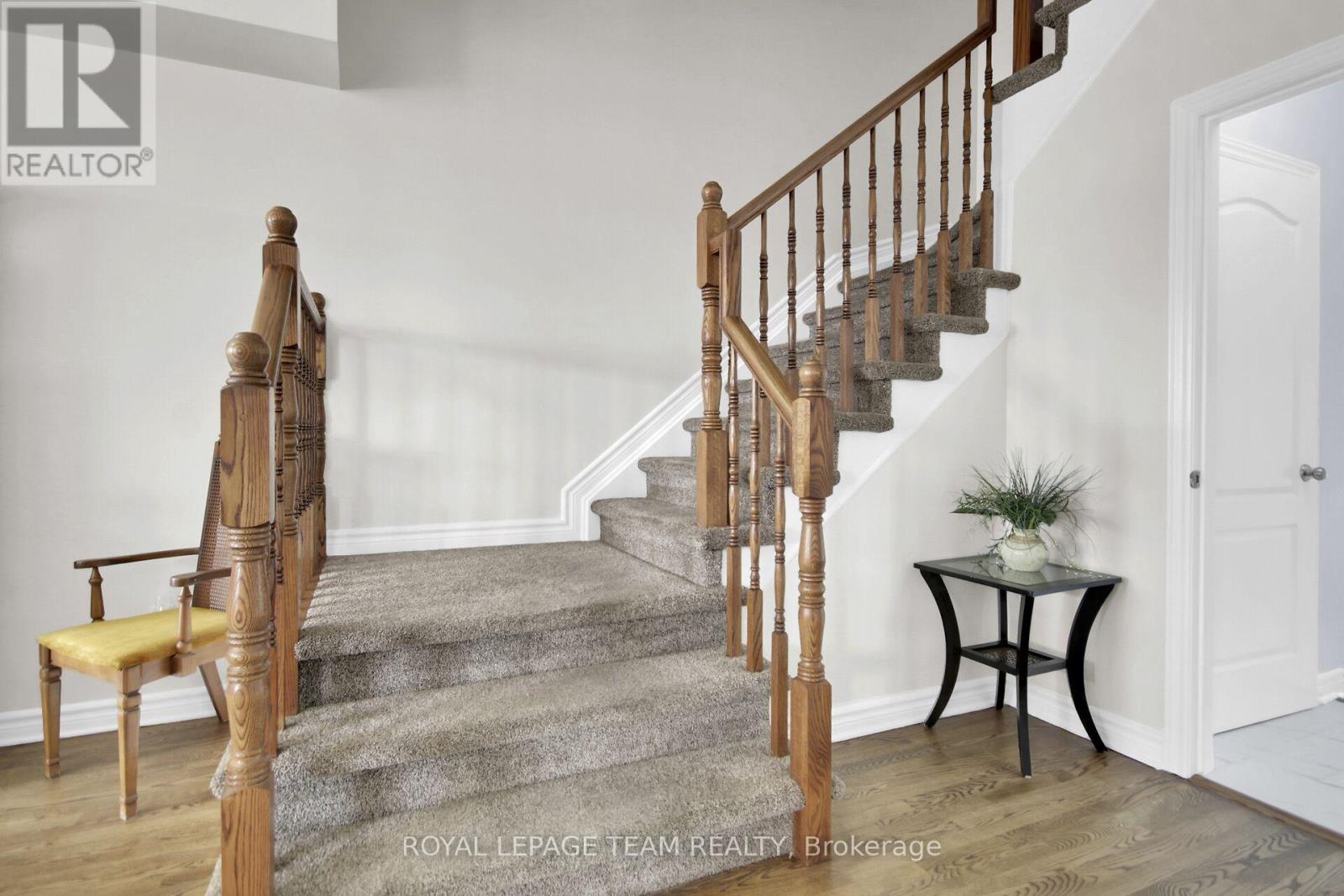 1024 Northgraves Crescent, Ottawa, Ontario  K2M 0C8 - Photo 20 - X12397341
