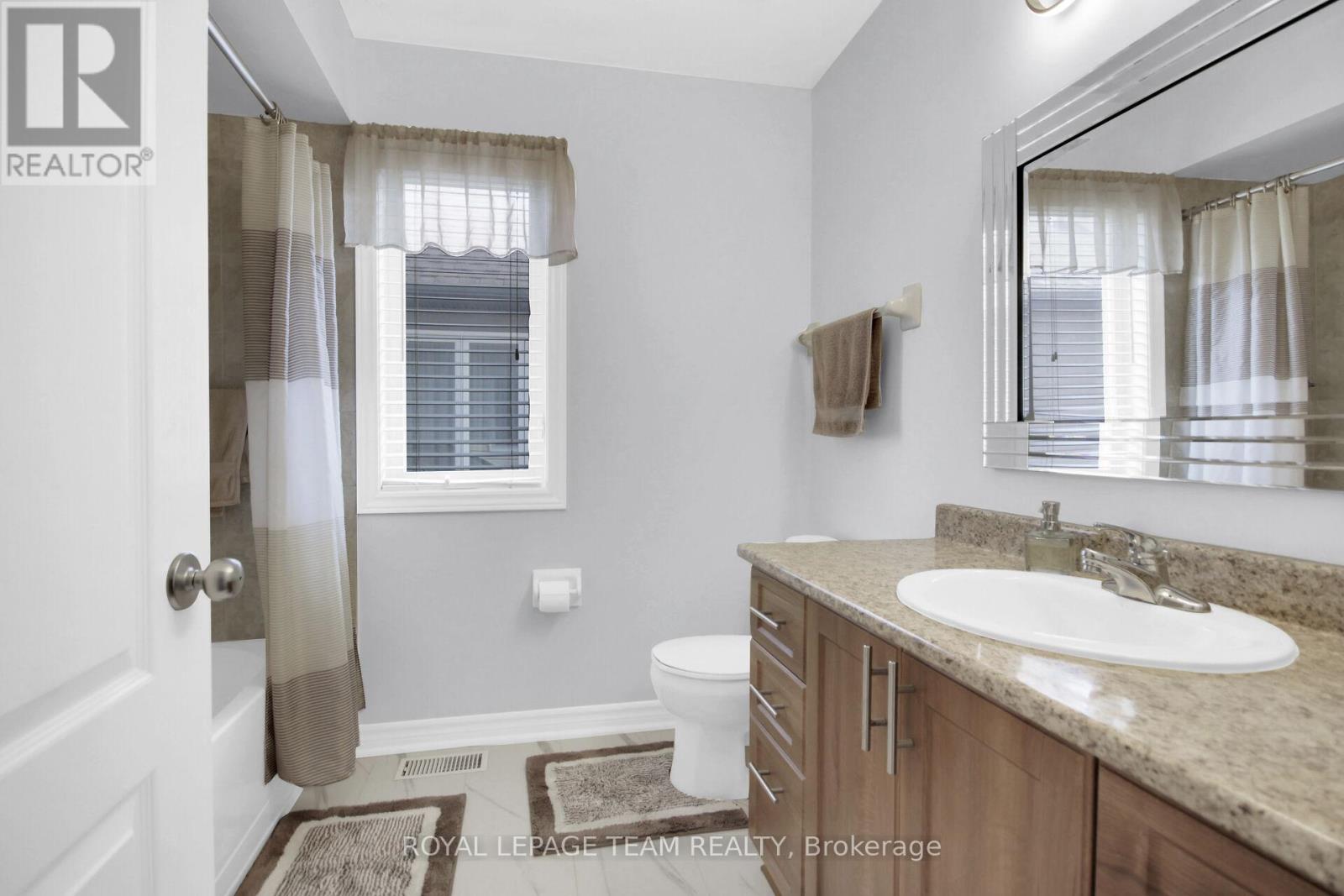 1024 Northgraves Crescent, Ottawa, Ontario  K2M 0C8 - Photo 30 - X12397341