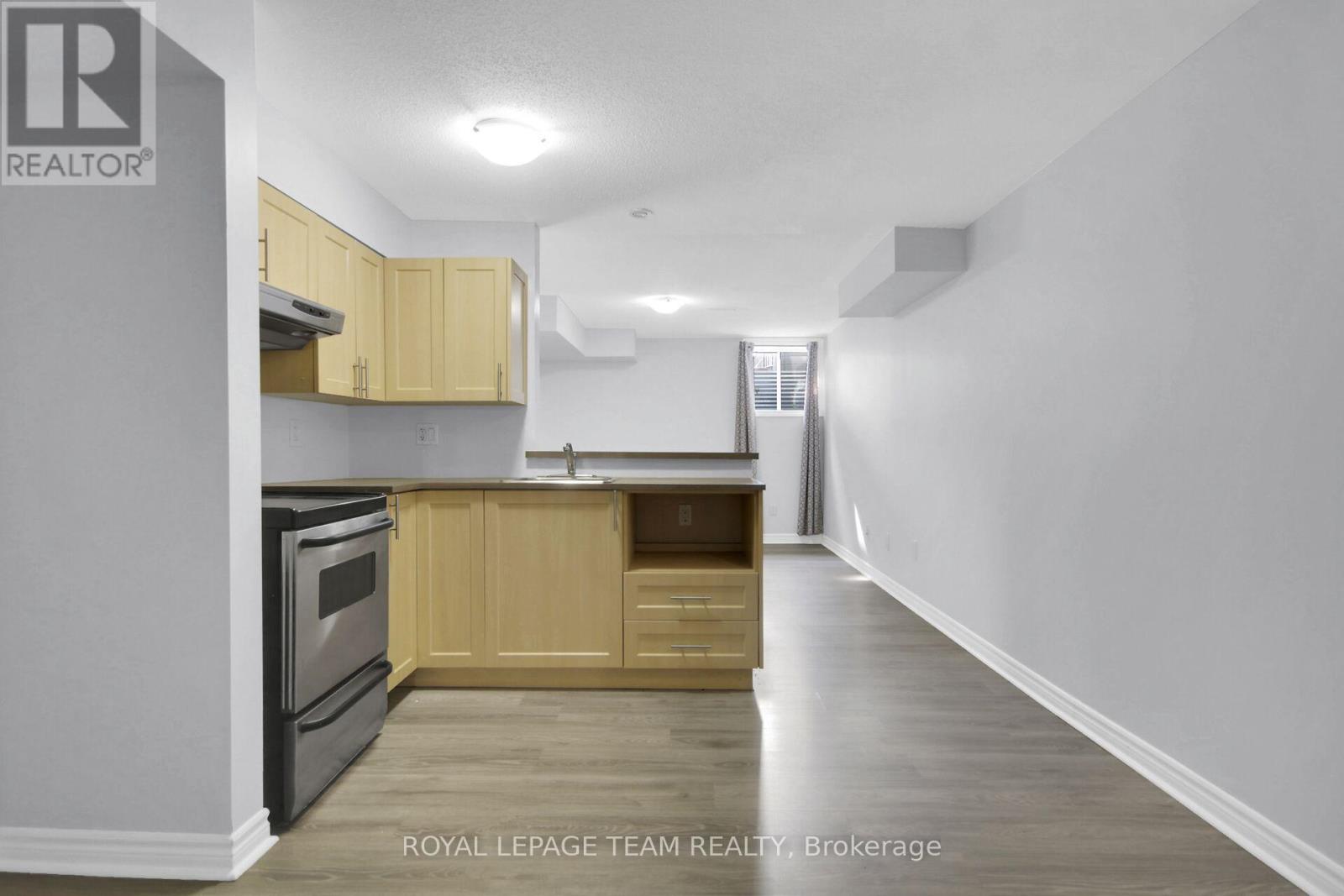 1024 Northgraves Crescent, Ottawa, Ontario  K2M 0C8 - Photo 33 - X12397341
