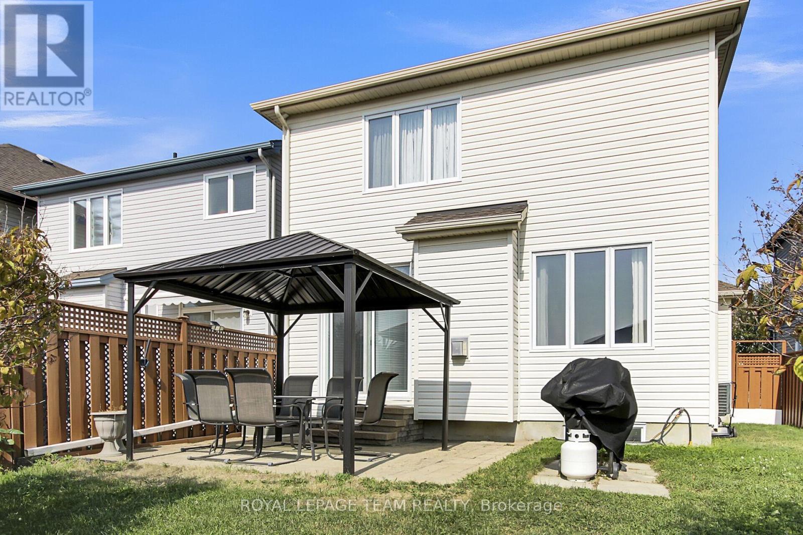 1024 Northgraves Crescent, Ottawa, Ontario  K2M 0C8 - Photo 39 - X12397341