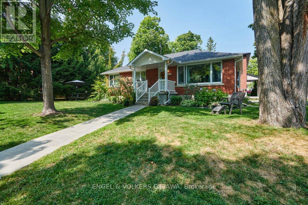 Property at 2565 ELMHURST STREET image 2
