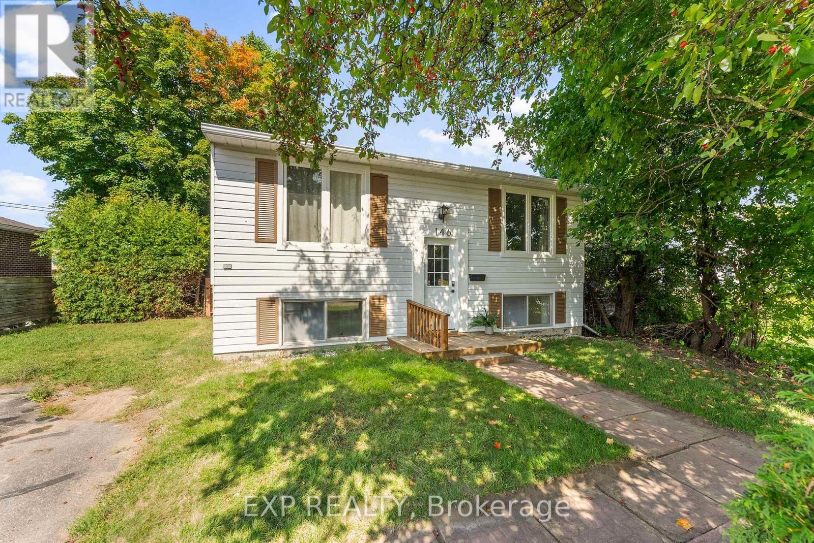 146 Barnet Boulevard, Renfrew, Ontario  K7V 4C7 - Photo 2 - X12397345