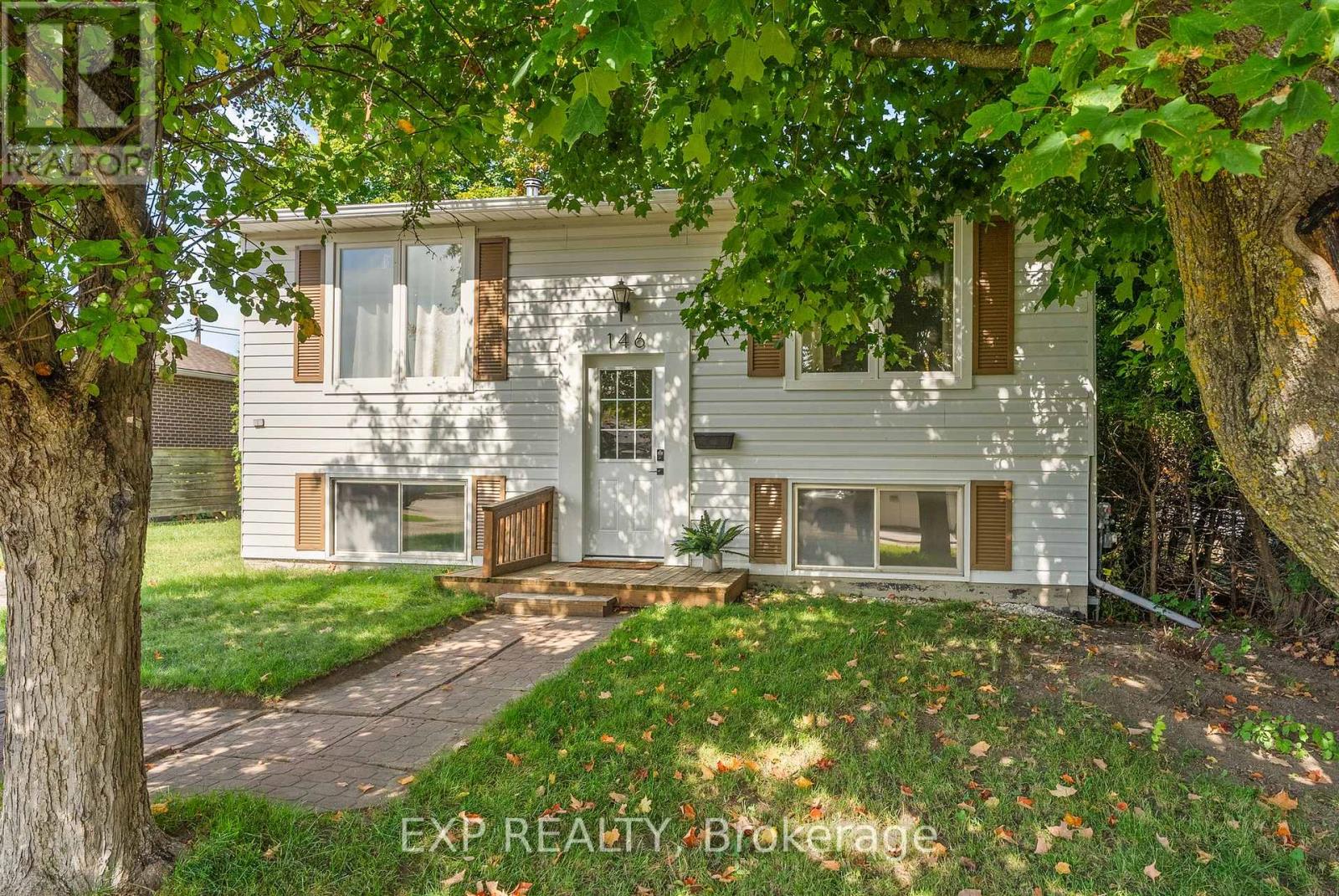 146 Barnet Boulevard, Renfrew, Ontario  K7V 4C7 - Photo 3 - X12397345