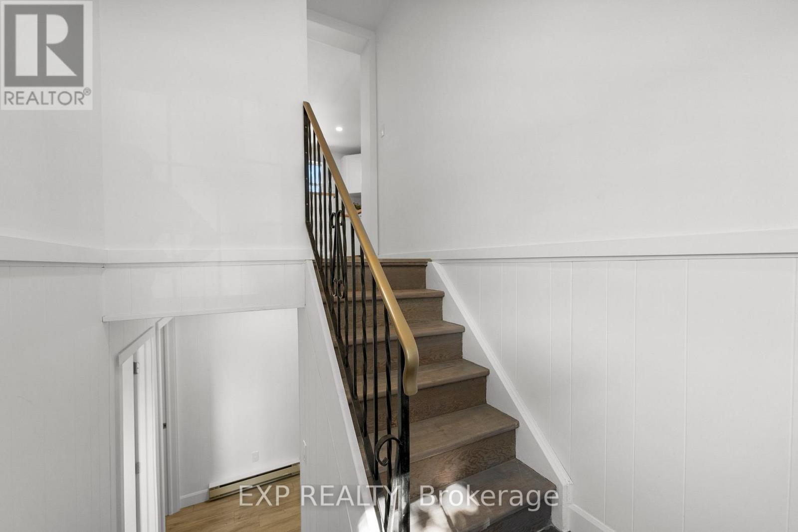 146 Barnet Boulevard, Renfrew, Ontario  K7V 4C7 - Photo 5 - X12397345