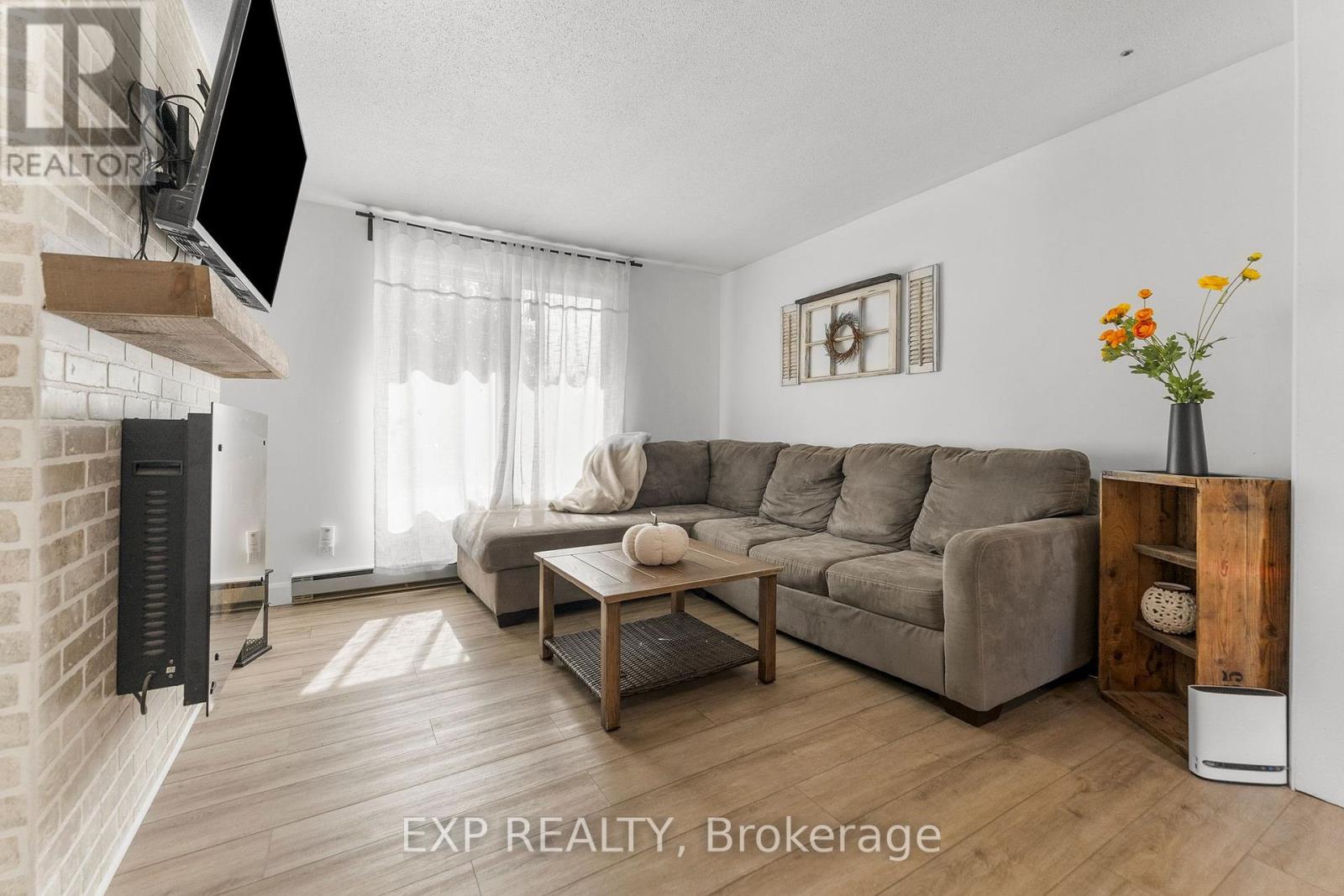 146 Barnet Boulevard, Renfrew, Ontario  K7V 4C7 - Photo 8 - X12397345