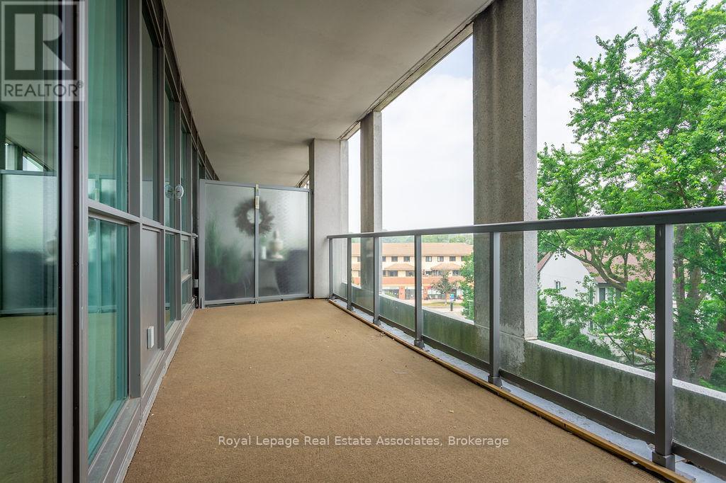 426 - 11 Bronte Road, Oakville, Ontario  L6L 0E1 - Photo 16 - W12395775