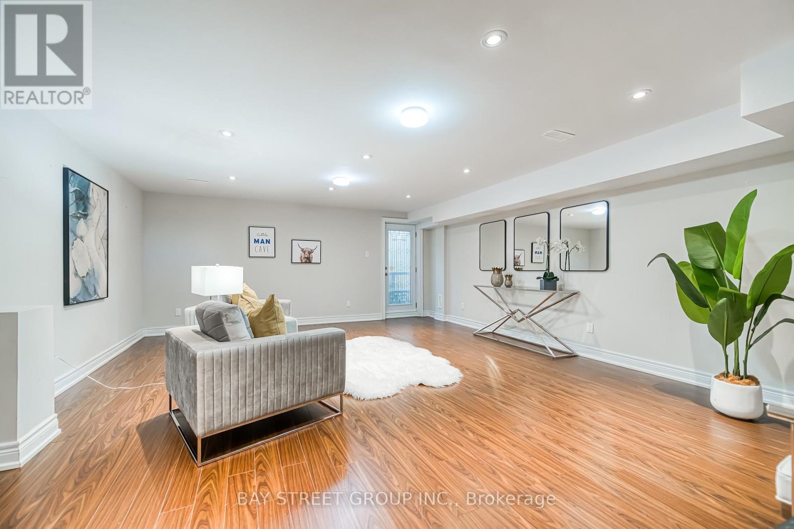 67 North Edgely Avenue, Toronto, Ontario  M1K 1T8 - Photo 38 - E12397193