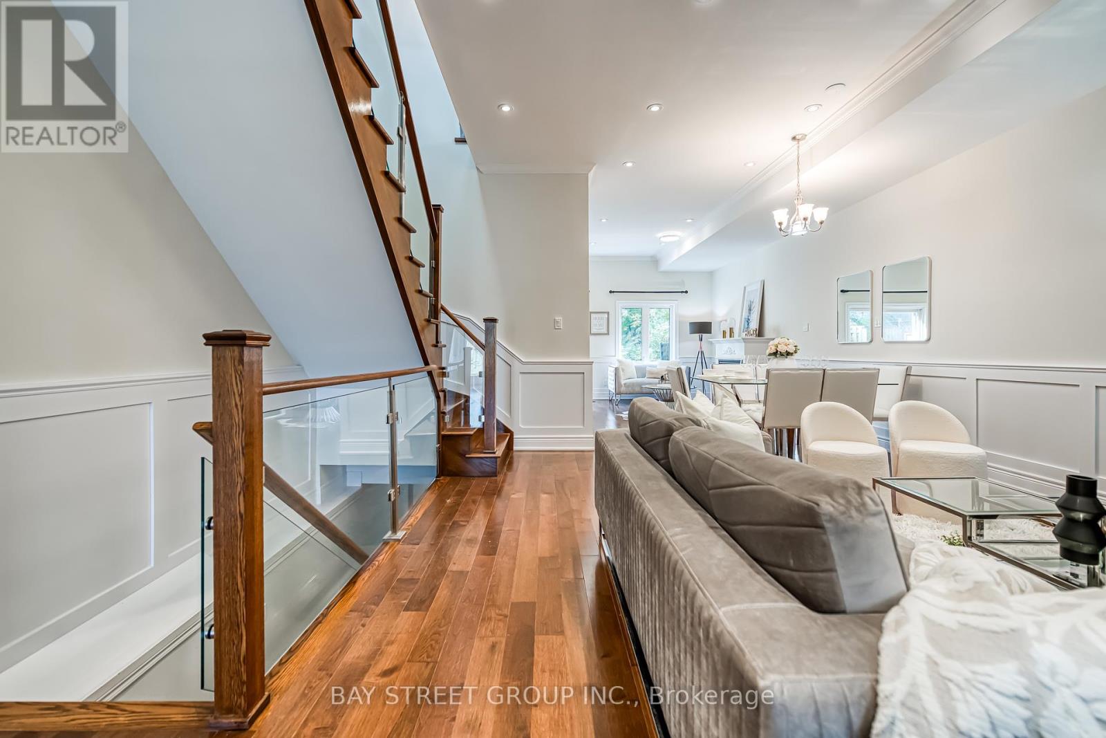 67 North Edgely Avenue, Toronto, Ontario  M1K 1T8 - Photo 7 - E12397193