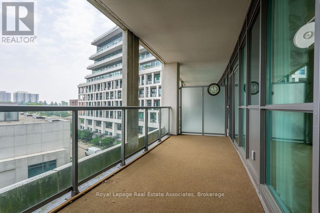 426 - 11 Bronte Road, Oakville, Ontario  L6L 0E1 - Photo 15 - W12395775