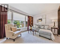 192 BEECHGROVE DRIVE, Toronto, Ontario