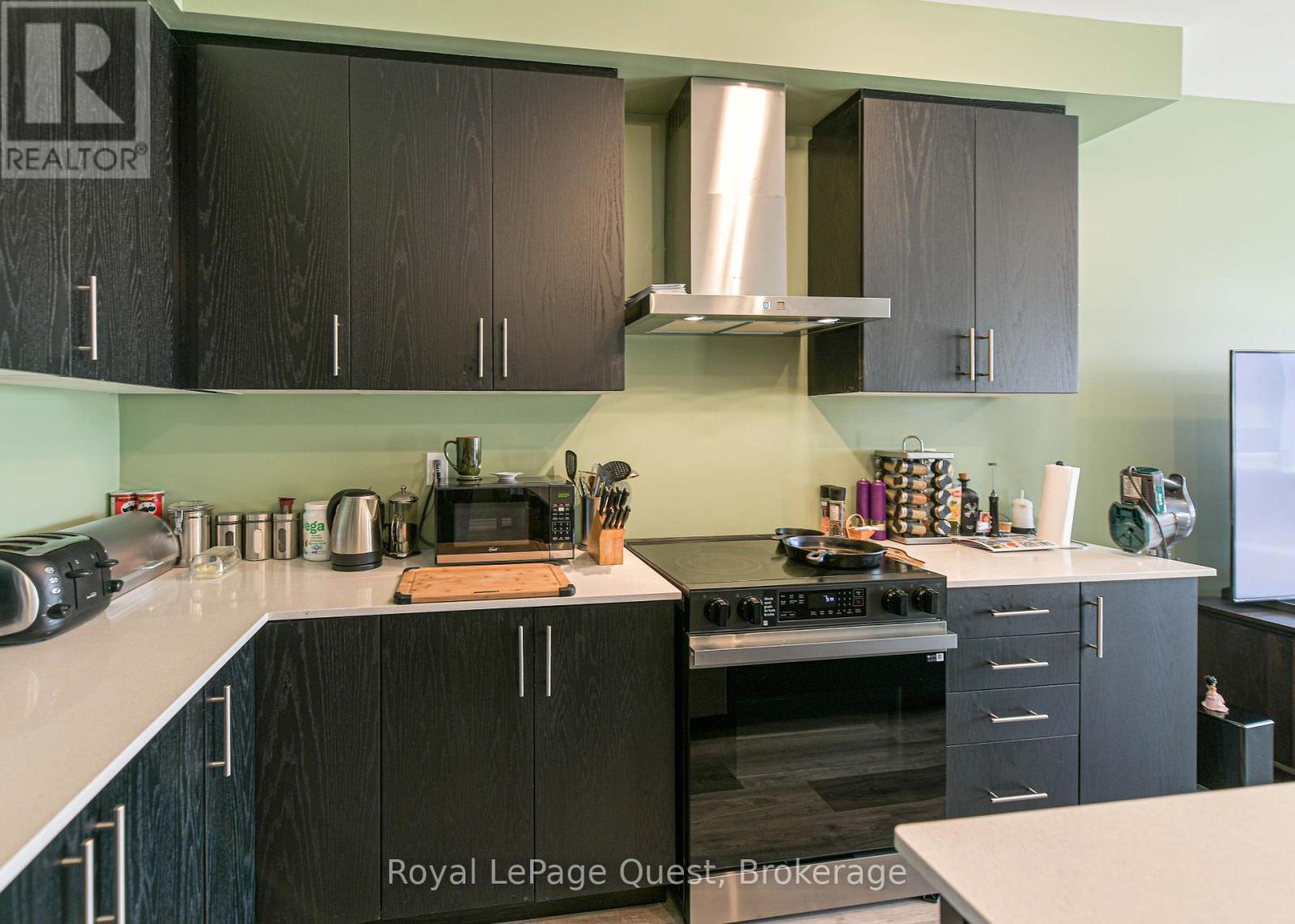 33 Wyn Wood Lane, Orillia, Ontario  L3V 8P7 - Photo 11 - S12397326