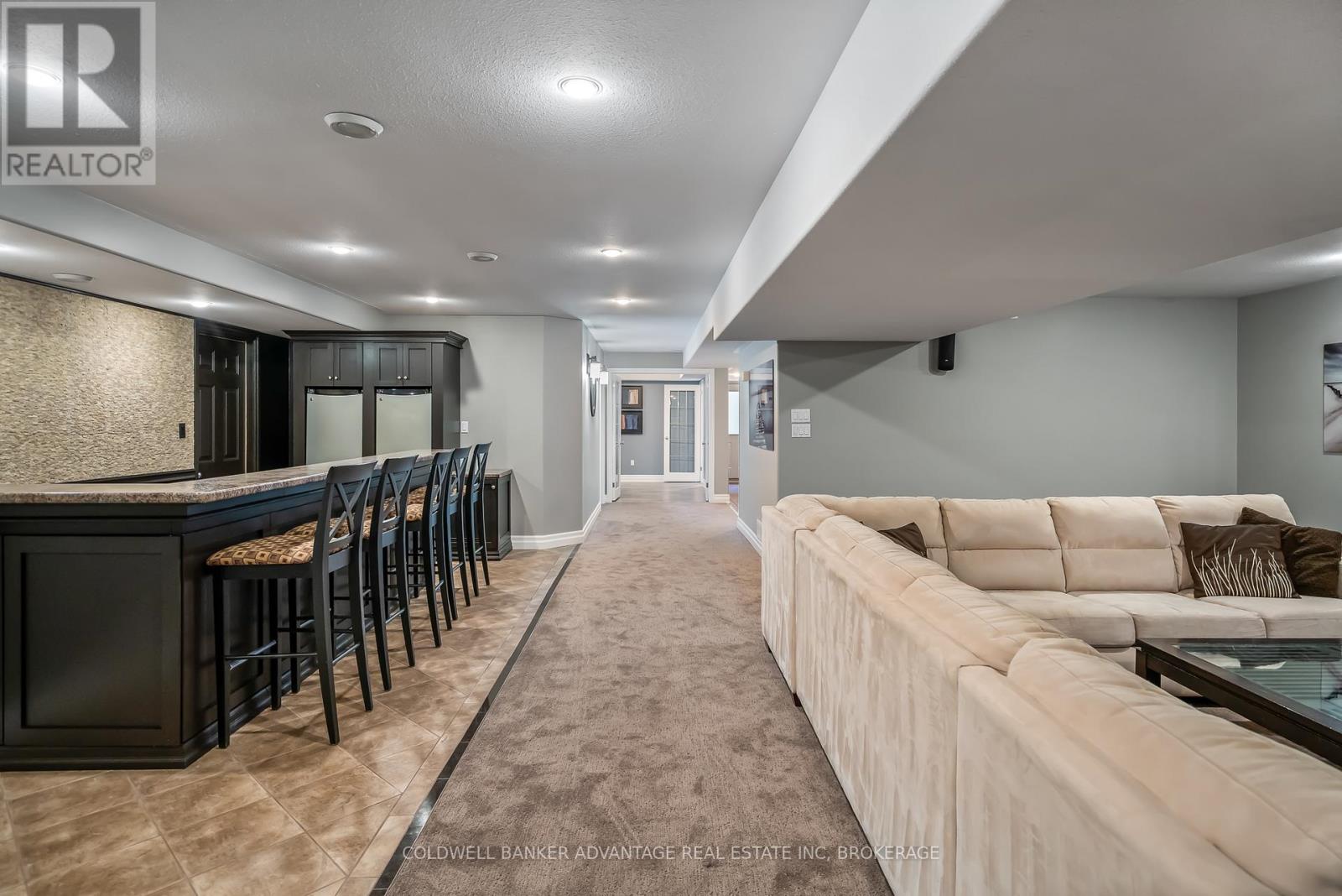 152 Redwood Court, Welland (N. Welland), Ontario  L3C 7C4 - Photo 24 - X12397331