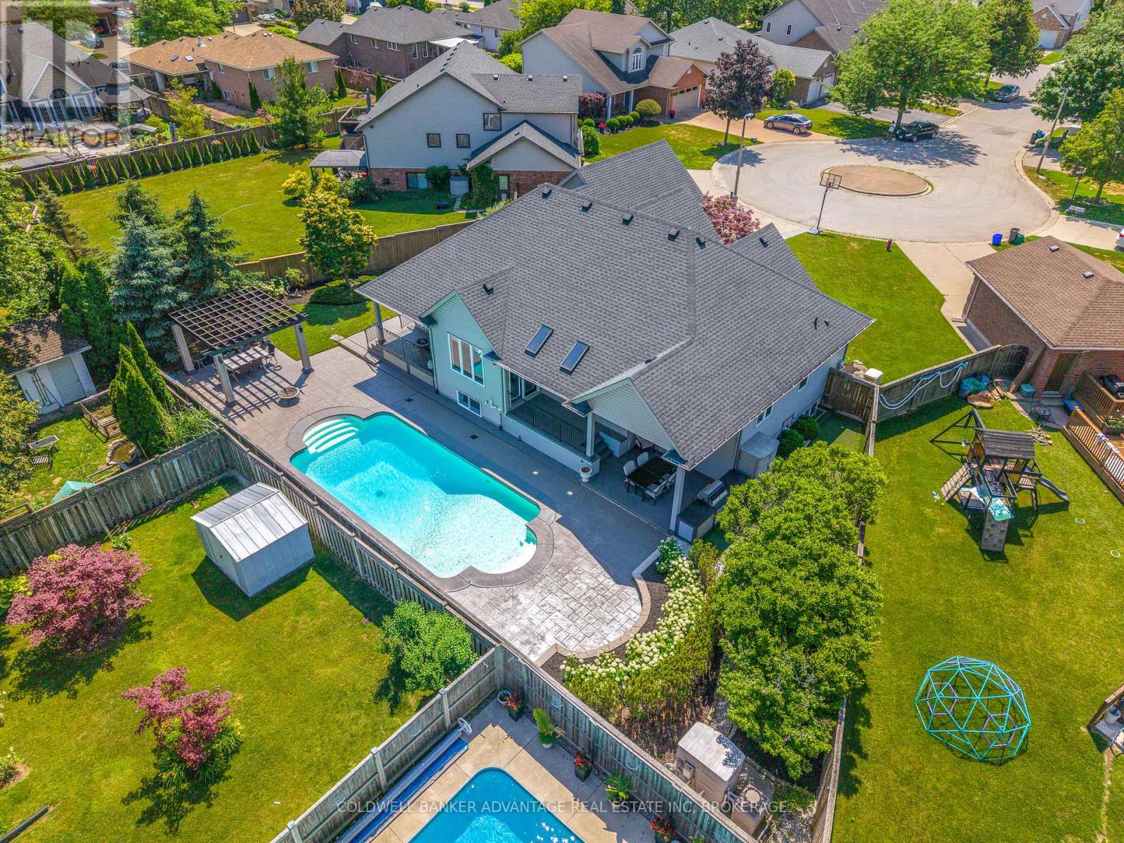 152 Redwood Court, Welland (N. Welland), Ontario  L3C 7C4 - Photo 44 - X12397331