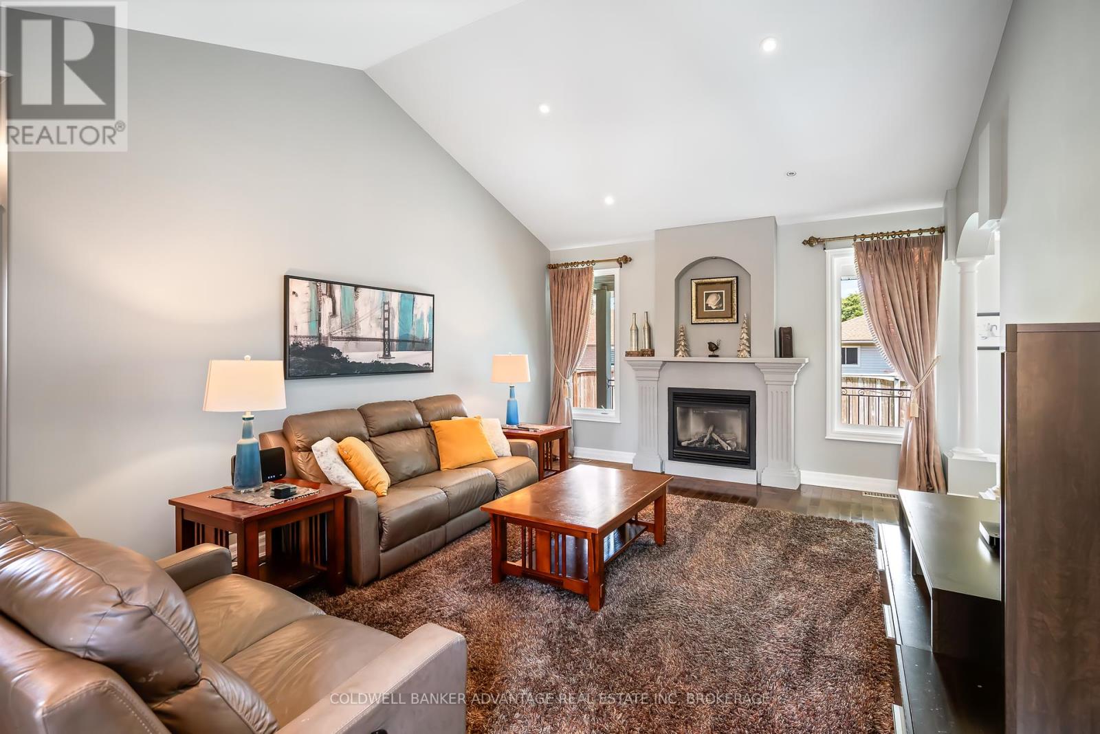 152 Redwood Court, Welland (N. Welland), Ontario  L3C 7C4 - Photo 7 - X12397331