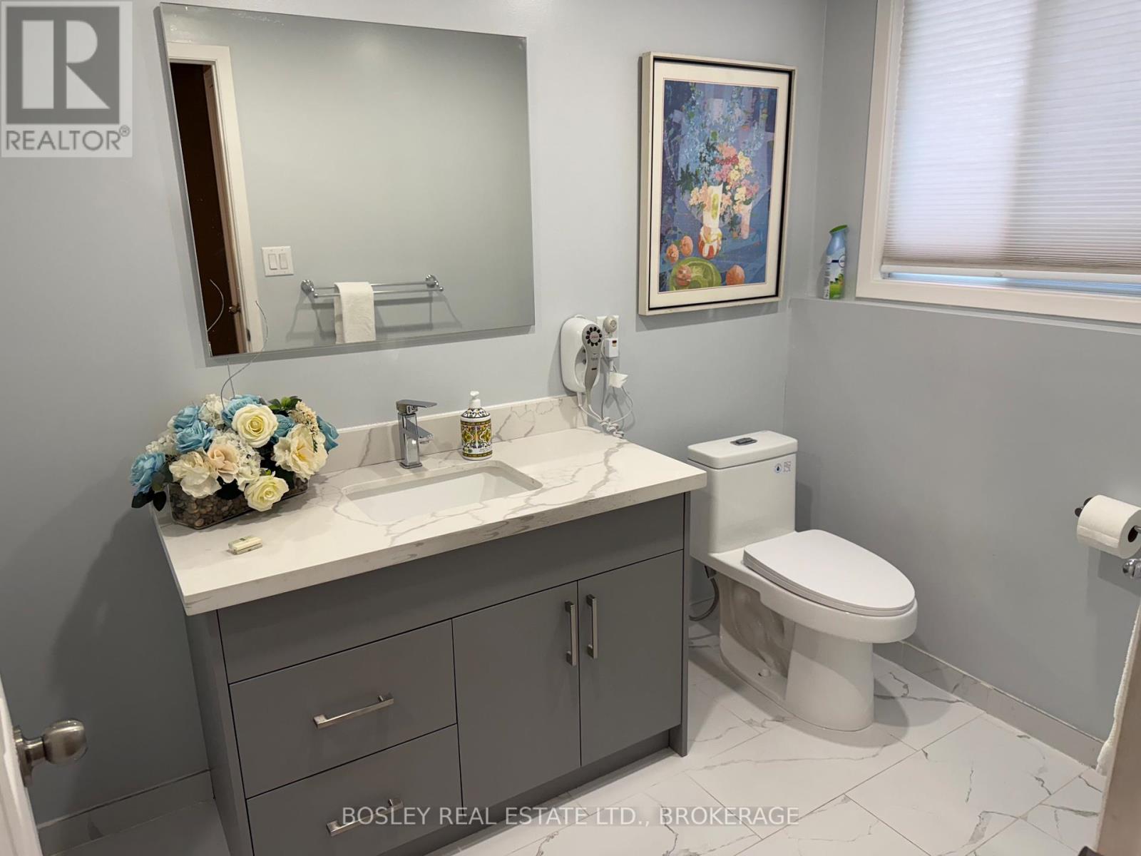 972 Line 3 Road, Niagara-On-The-Lake, Ontario  L0S 1J0 - Photo 11 - X12397399