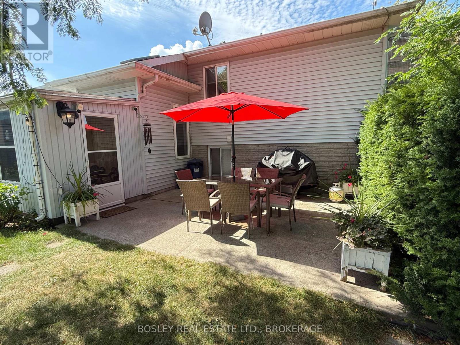 972 Line 3 Road, Niagara-On-The-Lake, Ontario  L0S 1J0 - Photo 14 - X12397399