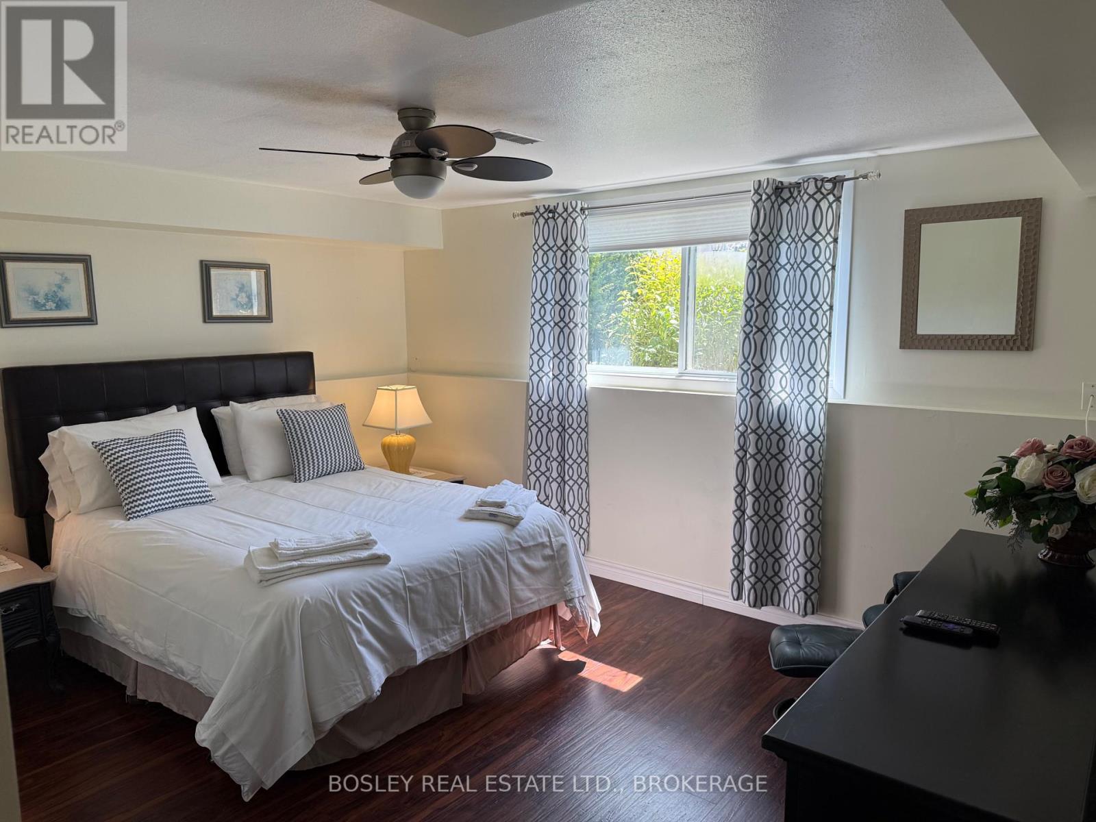 972 Line 3 Road, Niagara-On-The-Lake, Ontario  L0S 1J0 - Photo 9 - X12397399