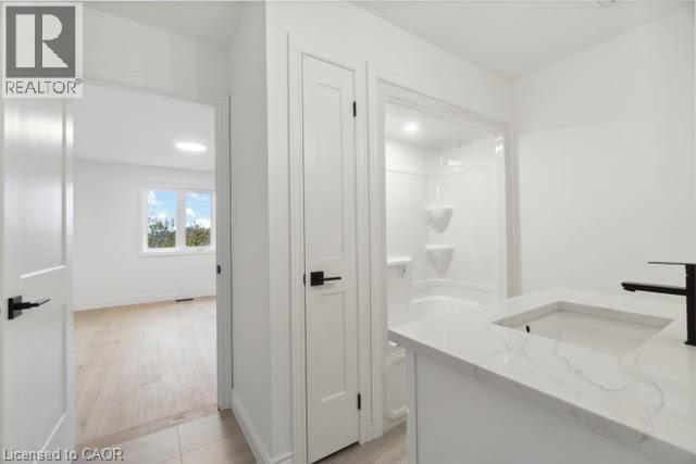 186 Cedardale Avenue, Stoney Creek, Ontario  L8E 1R3 - Photo 29 - 40768586