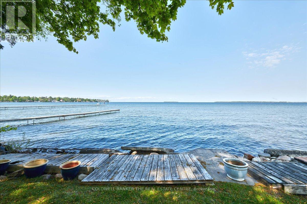 864 7 Line, Innisfil, Ontario  L0L 1C0 - Photo 2 - N12397099